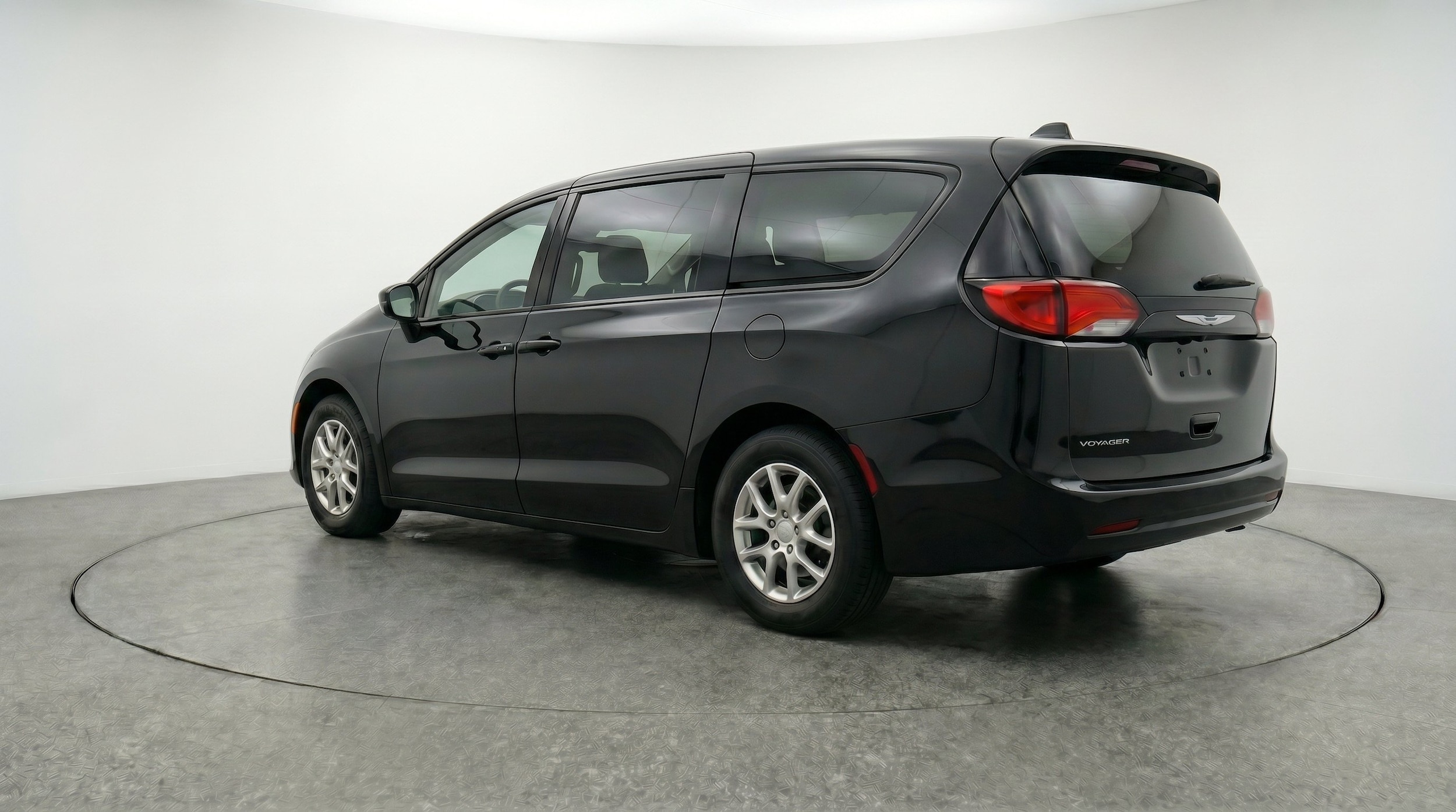 Thumbnail: 2024 Chrysler Voyager - 6
