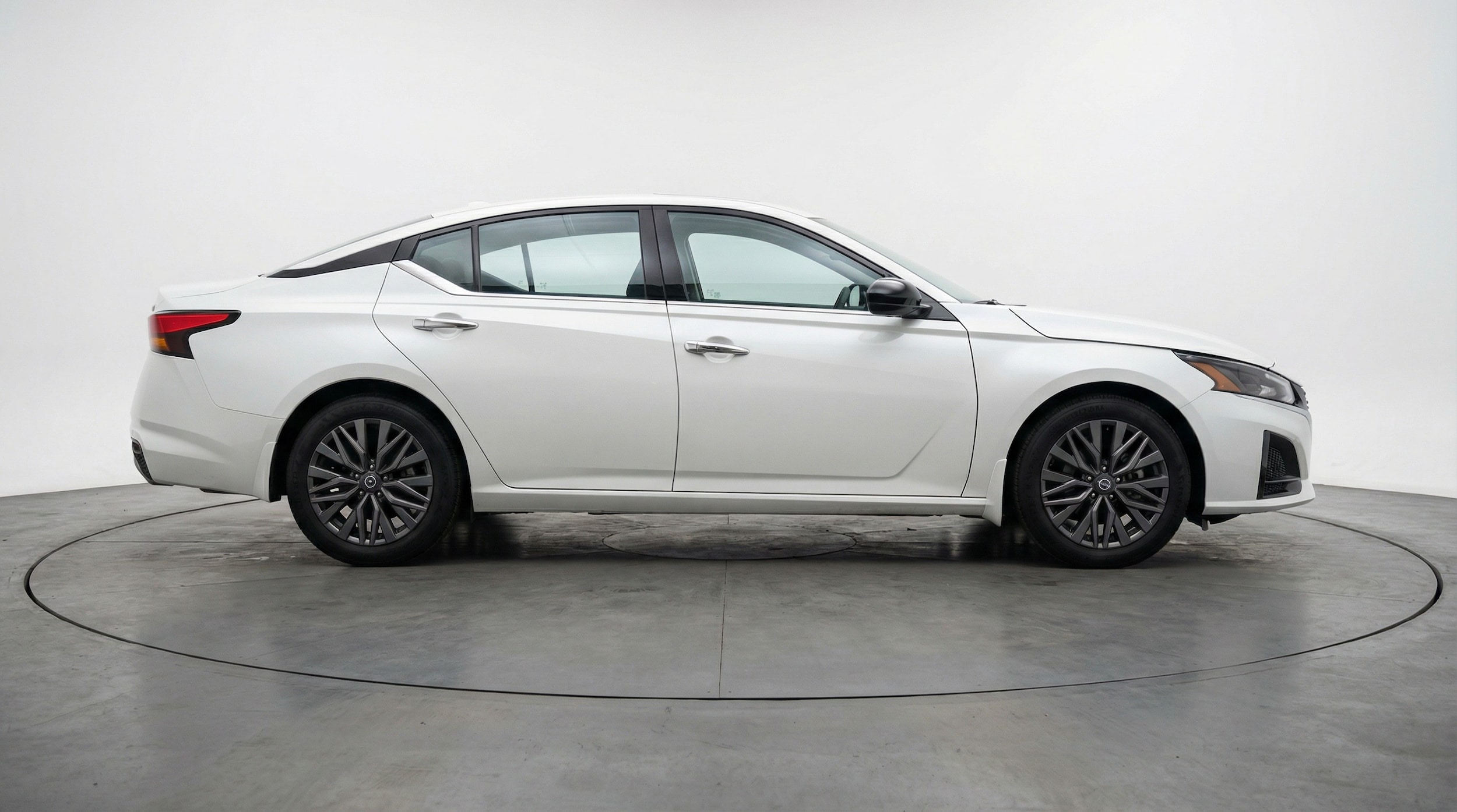 Thumbnail: 2025 Nissan Altima - 8