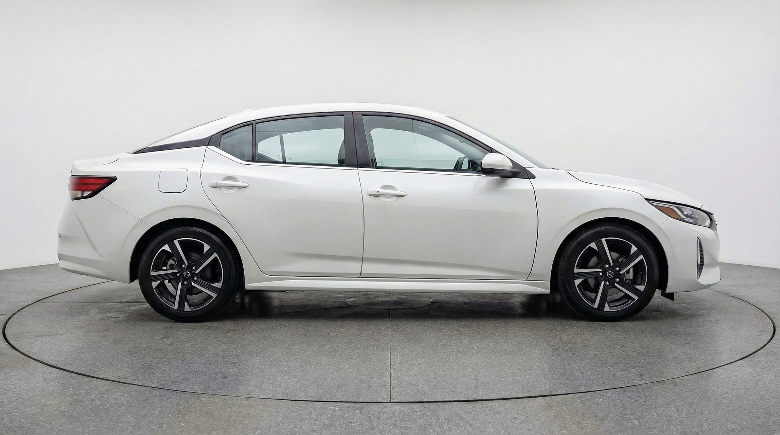 Thumbnail: 2025 Nissan Sentra - 8