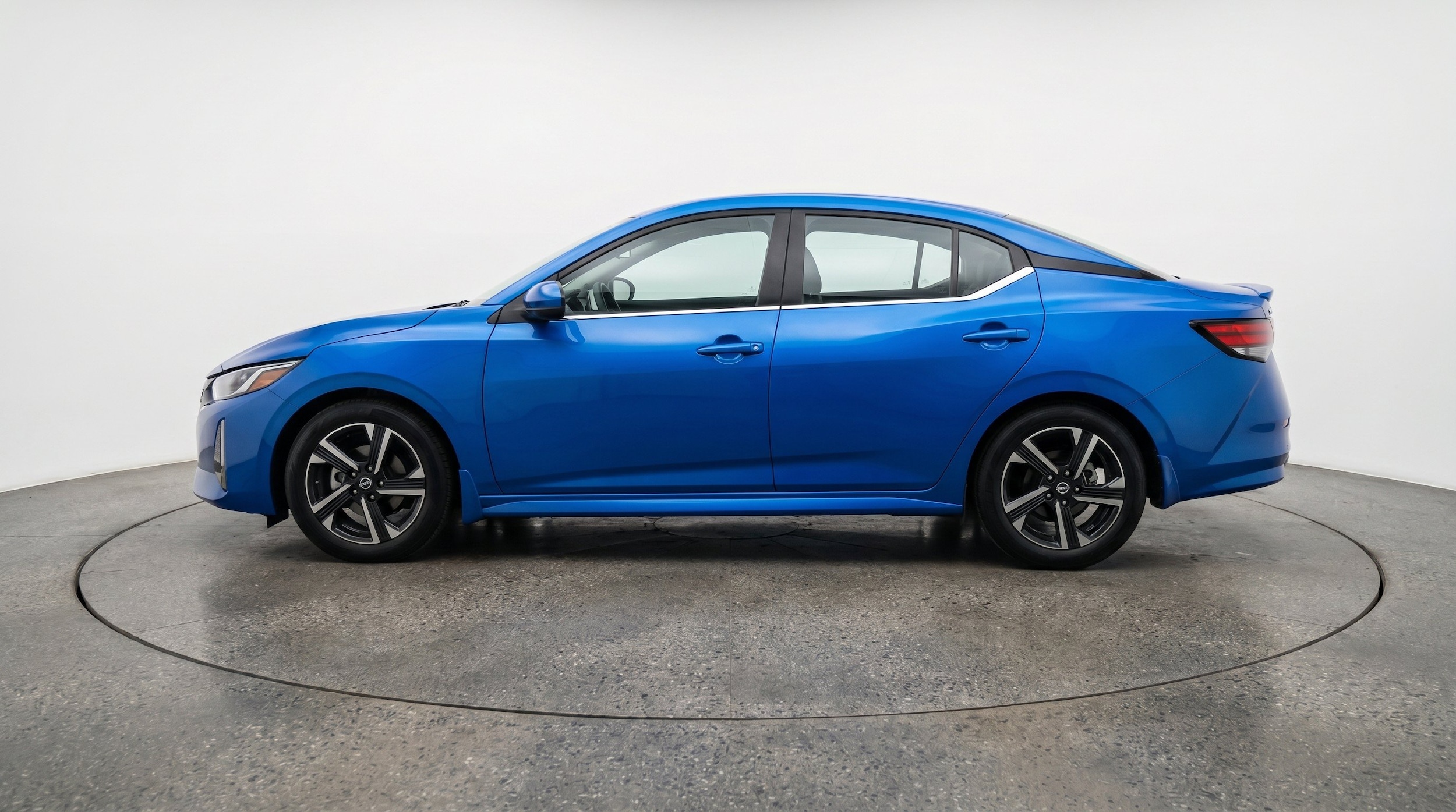 Thumbnail: 2025 Nissan Sentra - 5