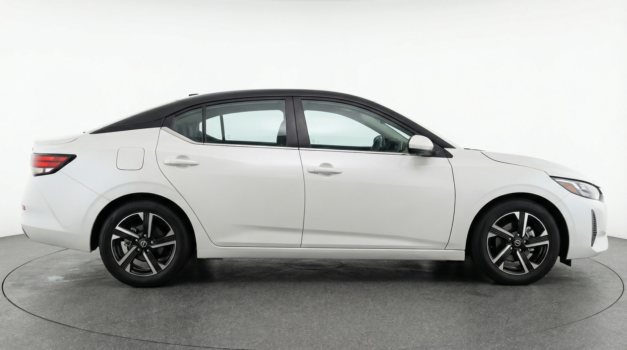 Thumbnail: 2025 Nissan Sentra - 8