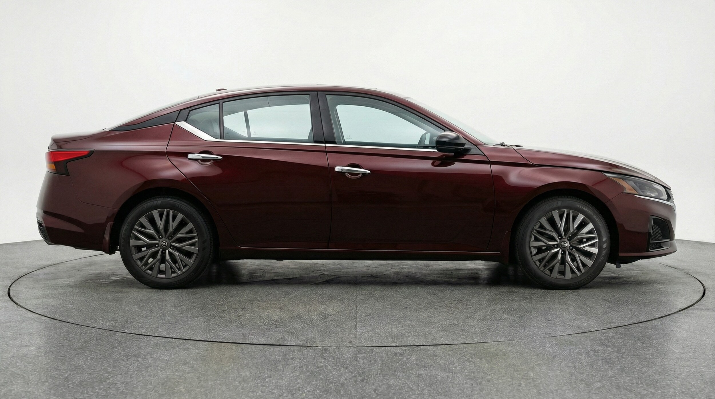 Thumbnail: 2025 Nissan Altima - 8