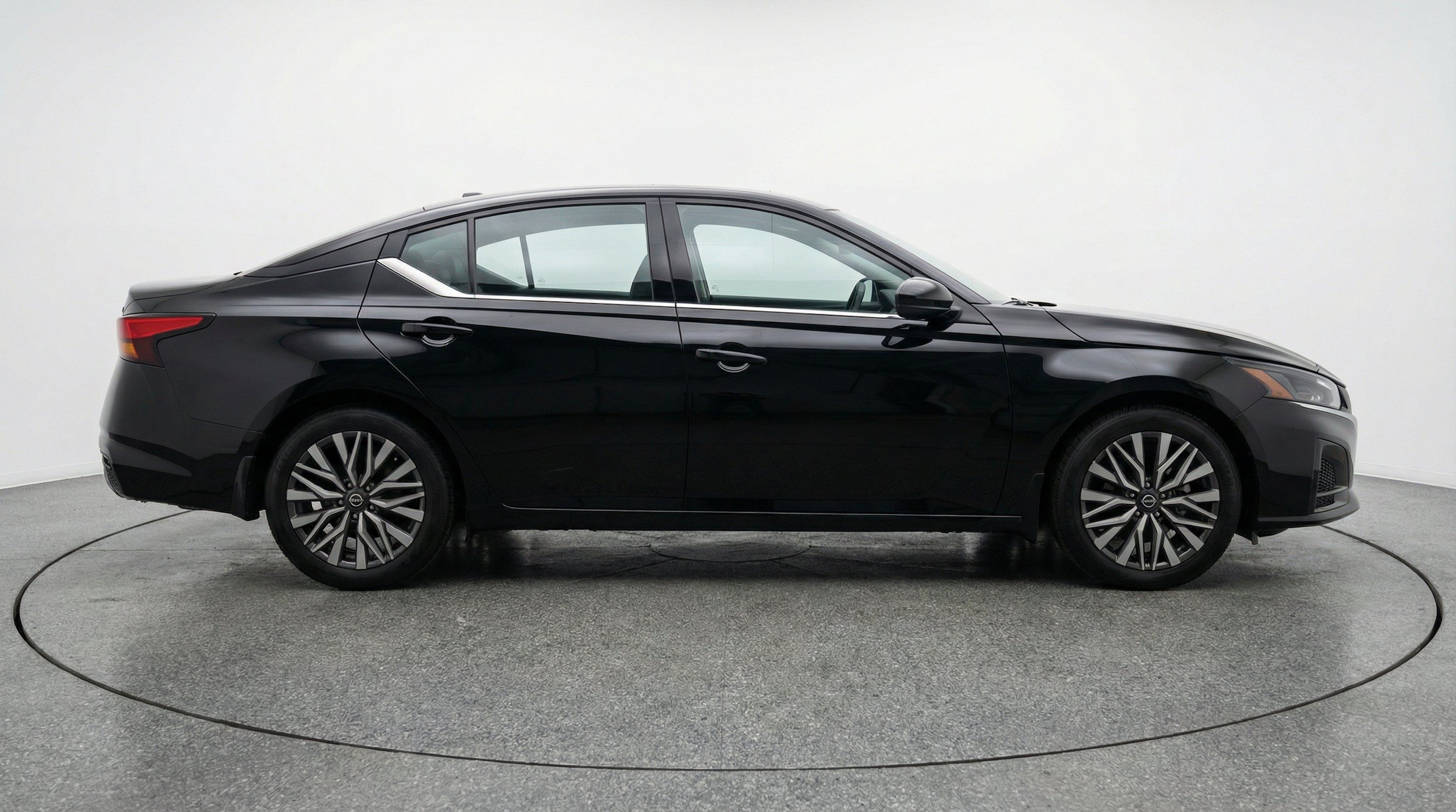 Thumbnail: 2025 Nissan Altima - 11