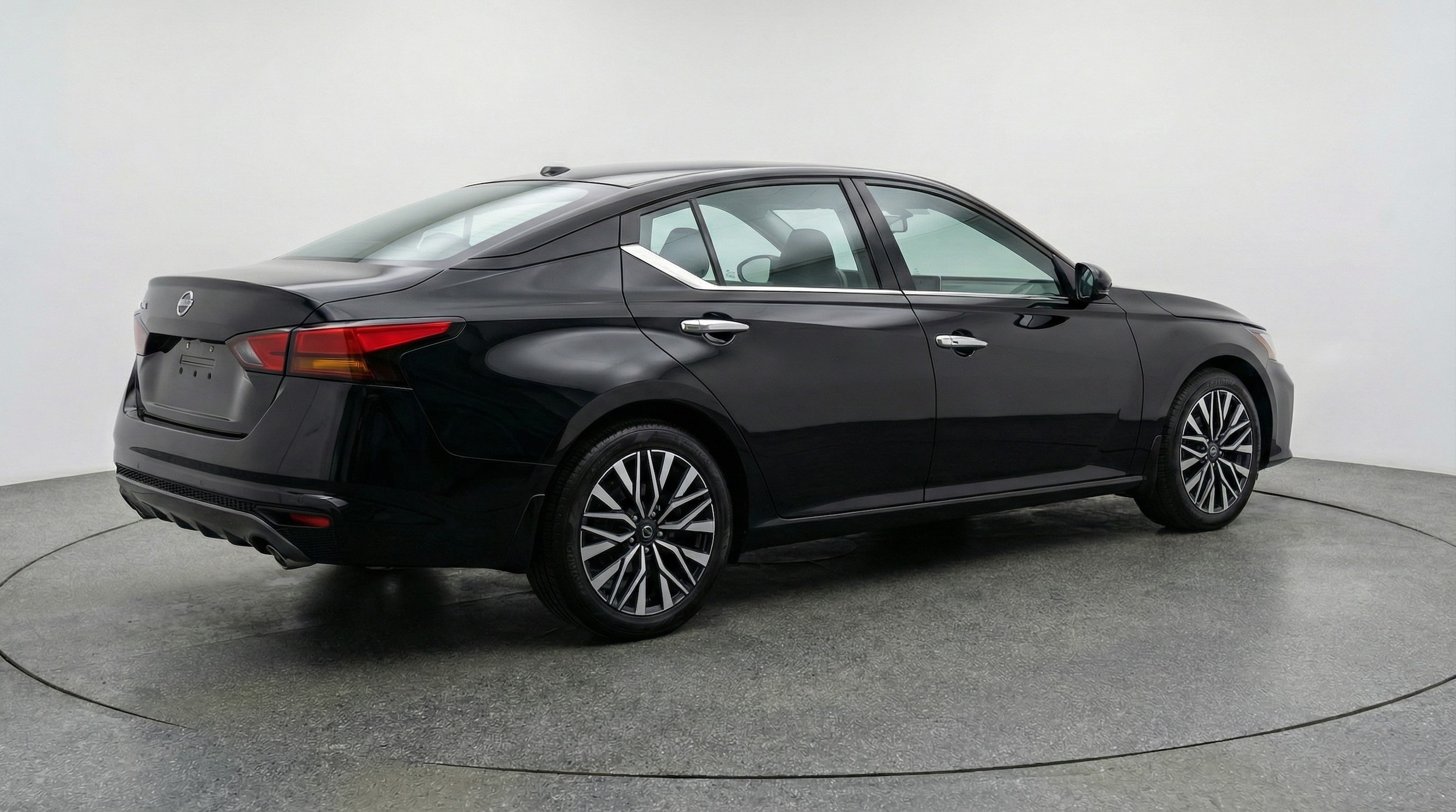 Thumbnail: 2025 Nissan Altima - 7