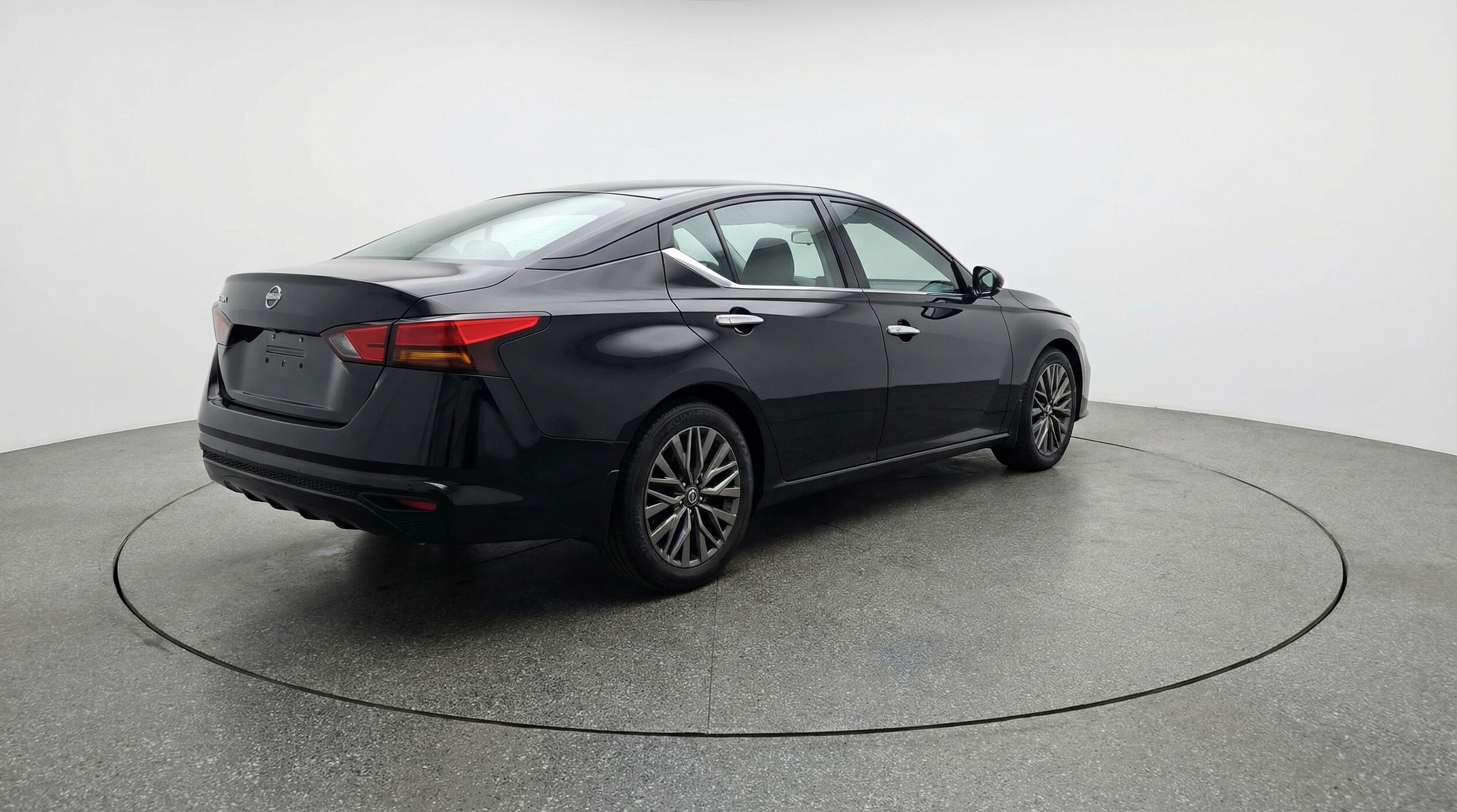 Thumbnail: 2025 Nissan Altima - 7