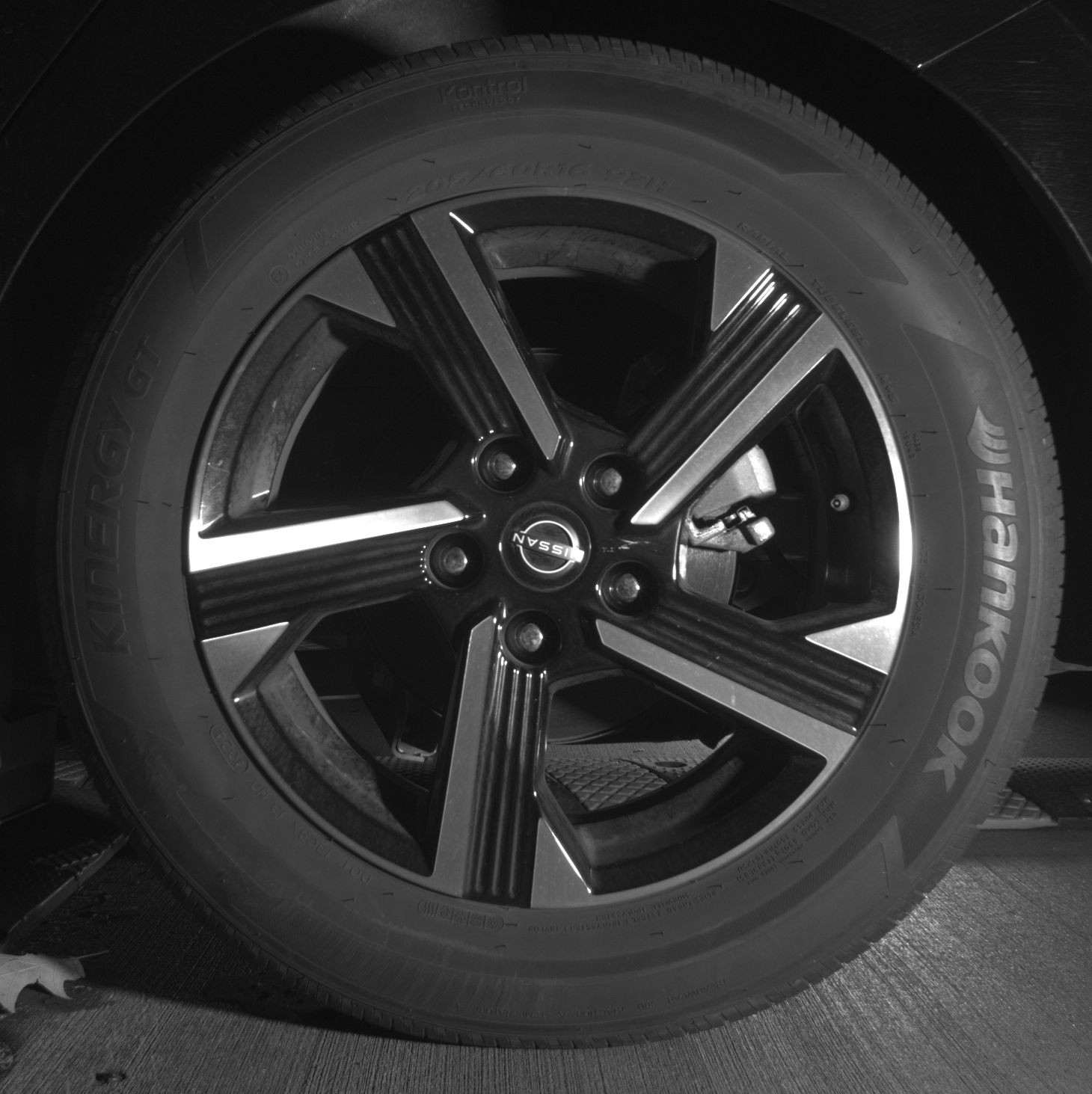 Thumbnail: 2025 Nissan Sentra - 11