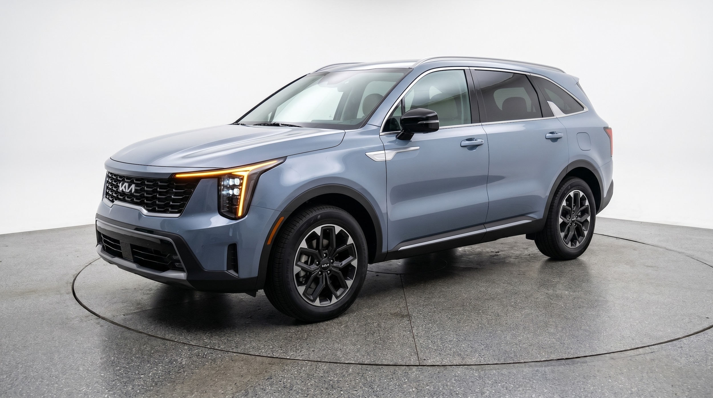 Thumbnail: 2024 Kia Sorento - 3