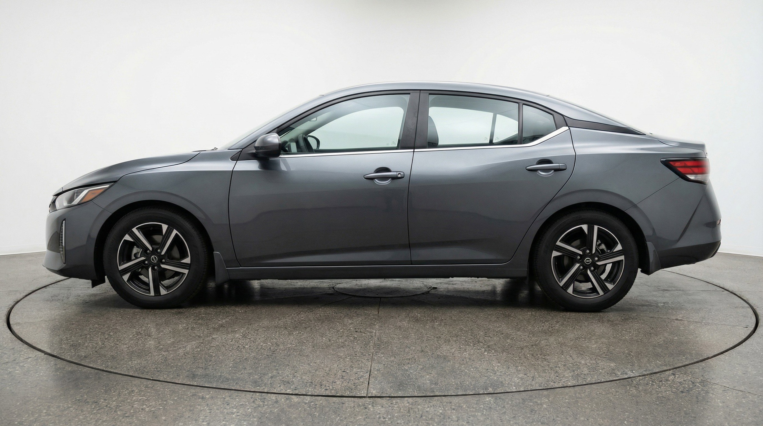 Thumbnail: 2025 Nissan Sentra - 5