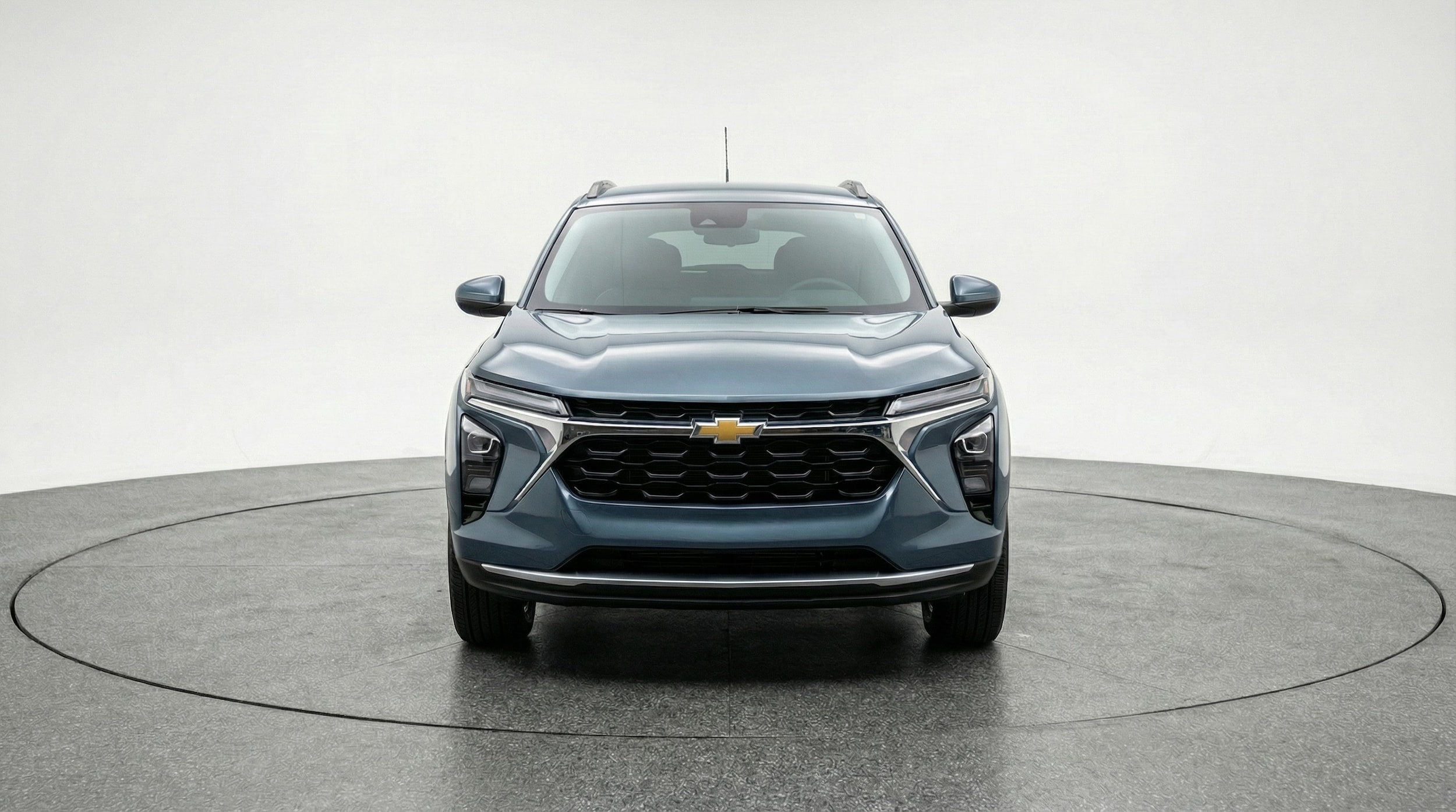 Thumbnail: 2025 Chevrolet Trax - 2