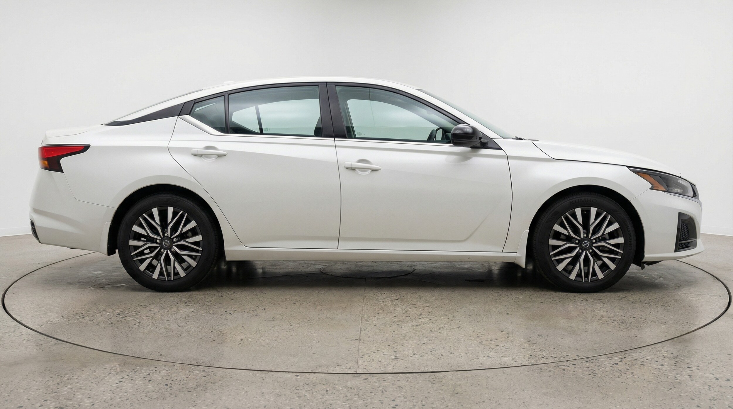 Thumbnail: 2025 Nissan Altima - 8