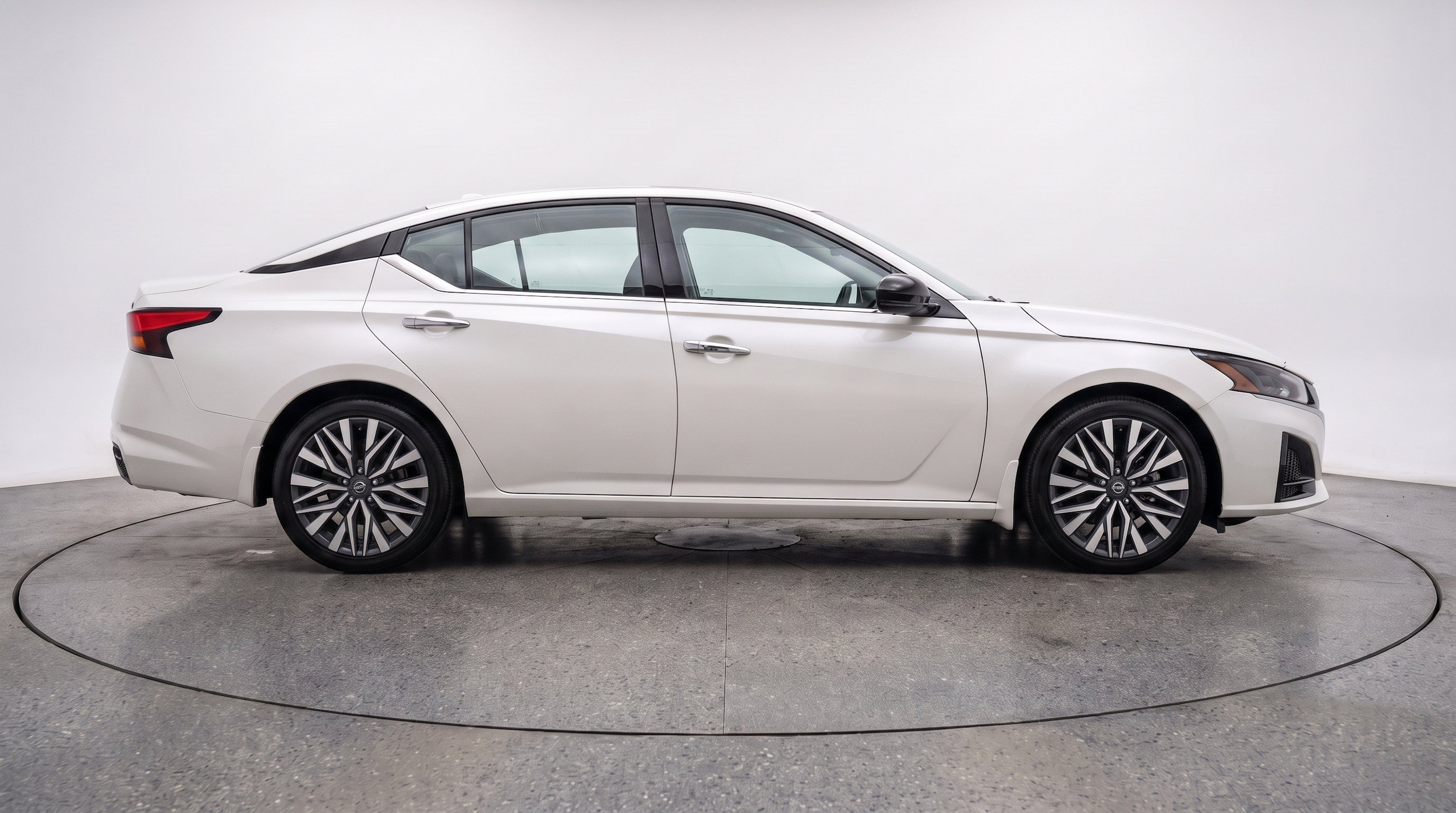 Thumbnail: 2025 Nissan Altima - 11