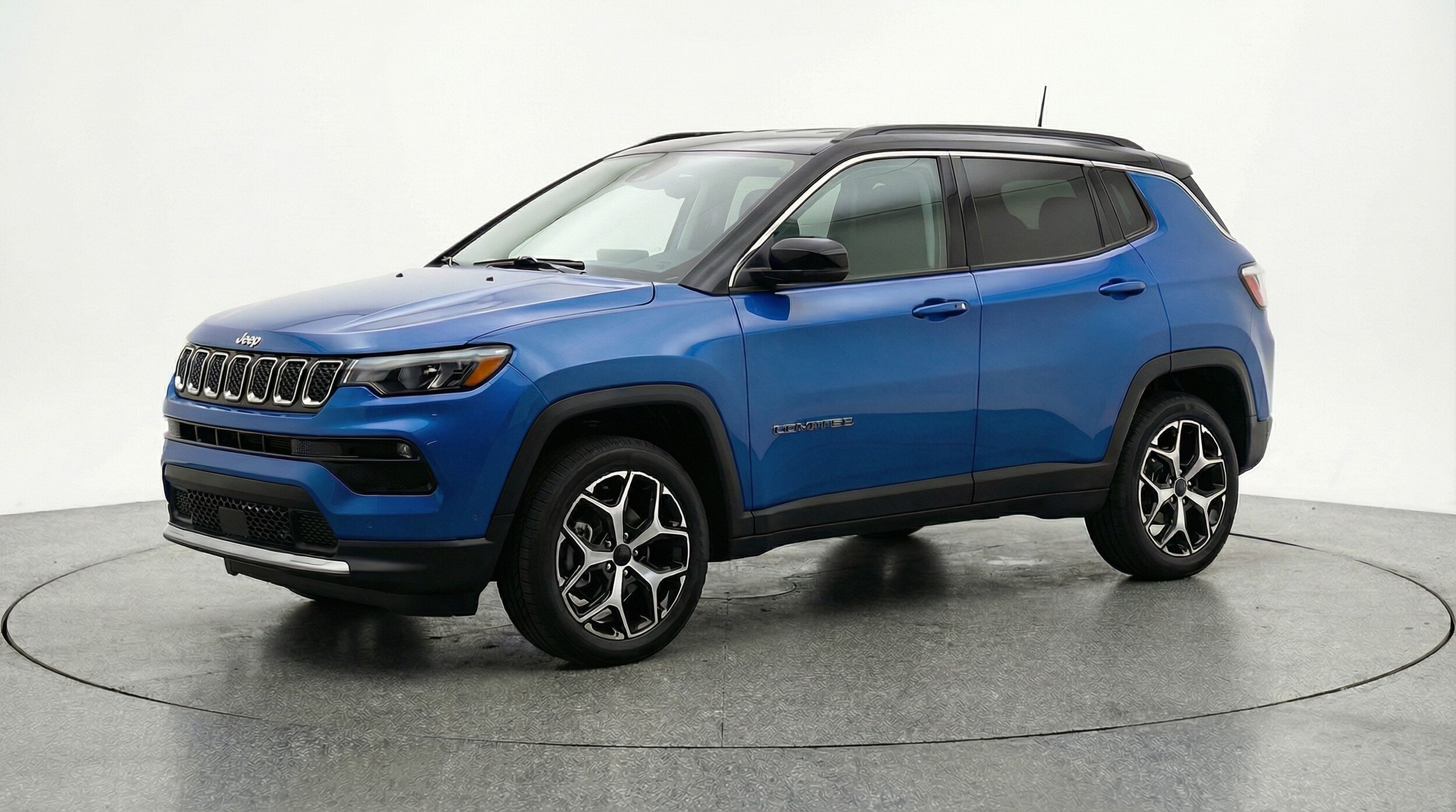 Thumbnail: 2025 Jeep Compass - 3