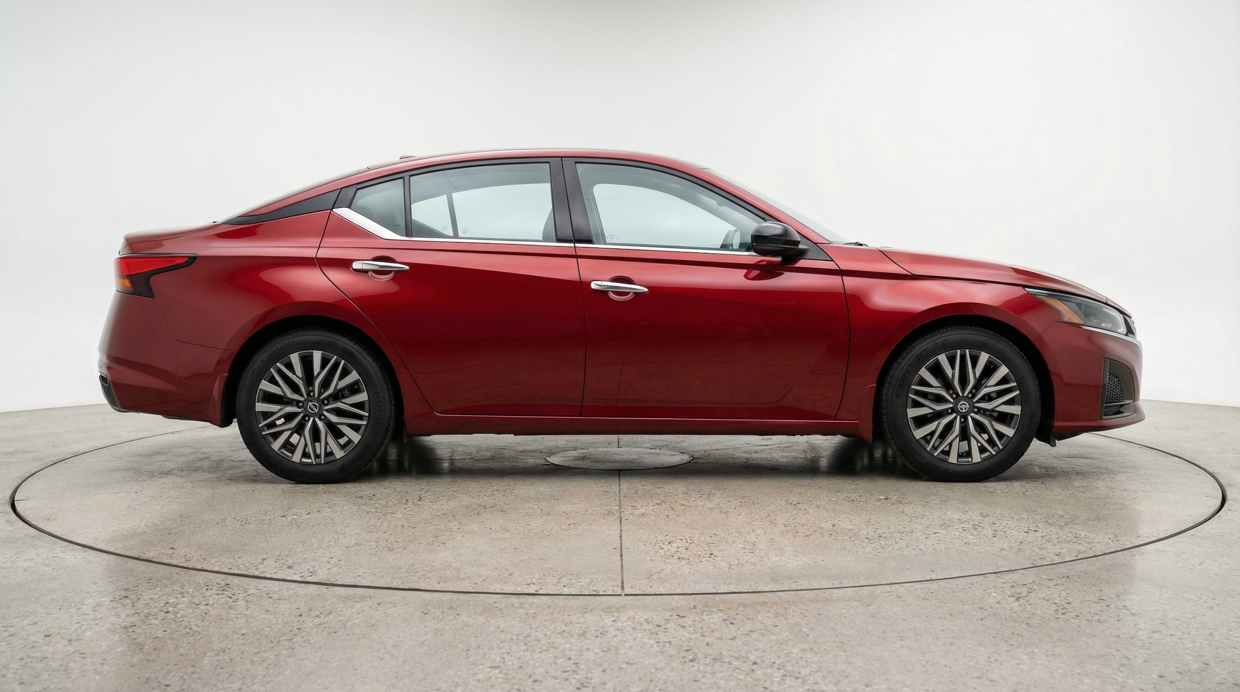 Thumbnail: 2025 Nissan Altima - 8