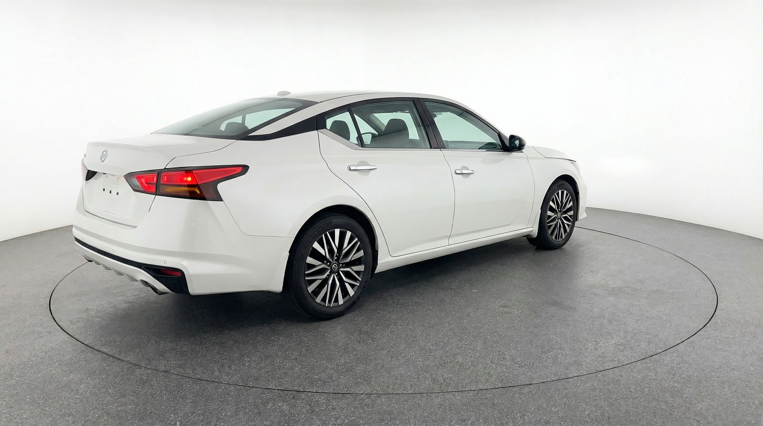 Thumbnail: 2025 Nissan Altima - 7