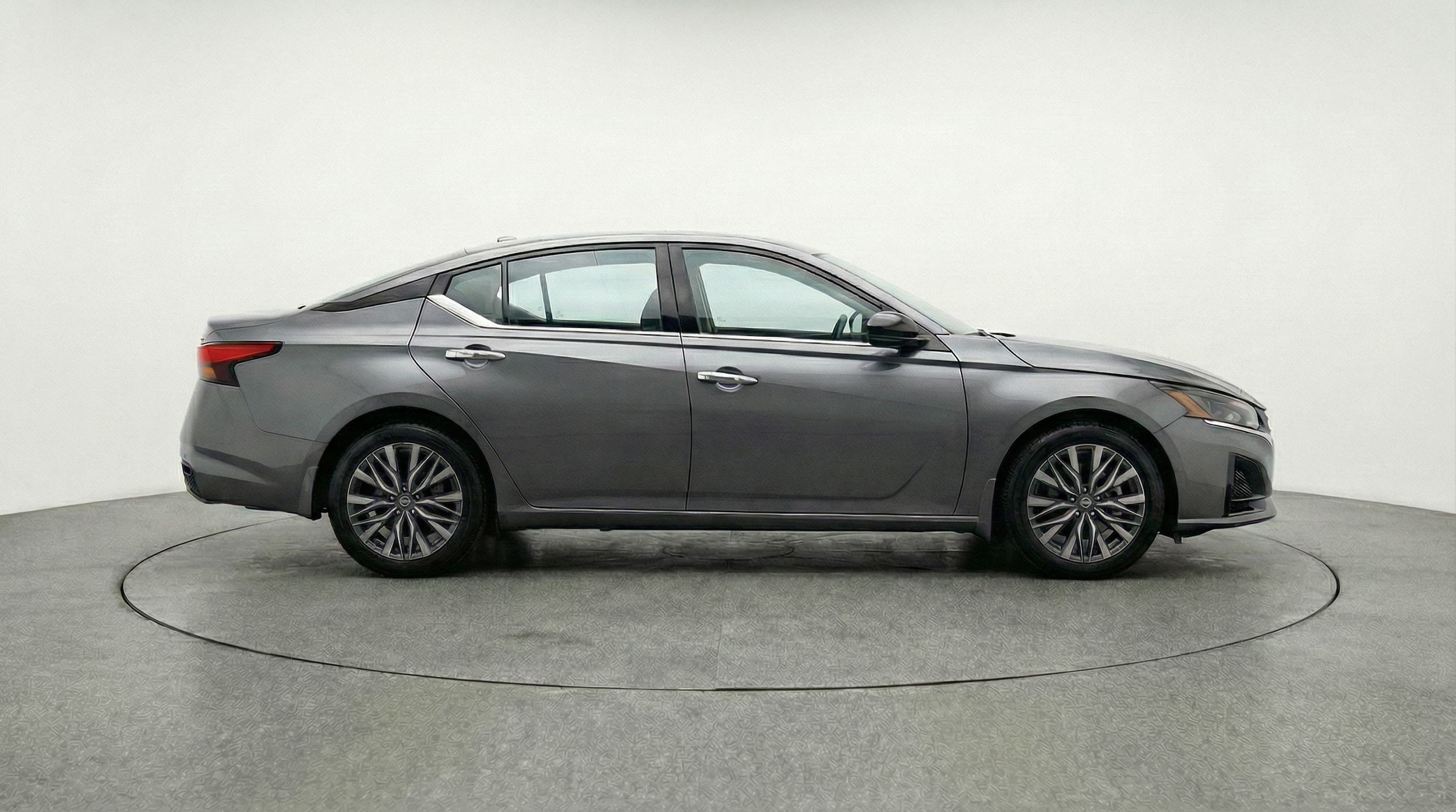 Thumbnail: 2025 Nissan Altima - 8