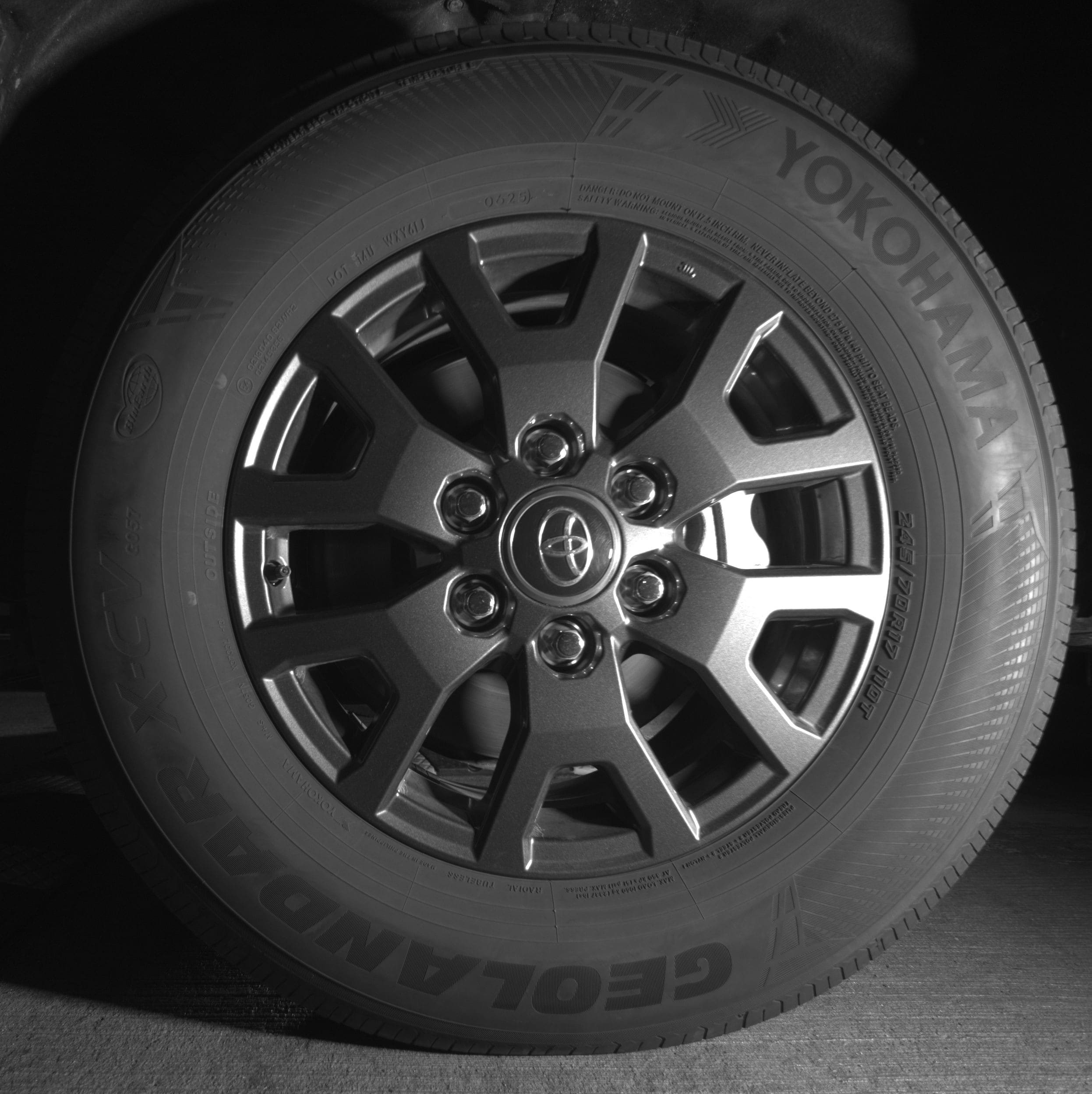 Thumbnail: 2025 Toyota 4Runner - 9