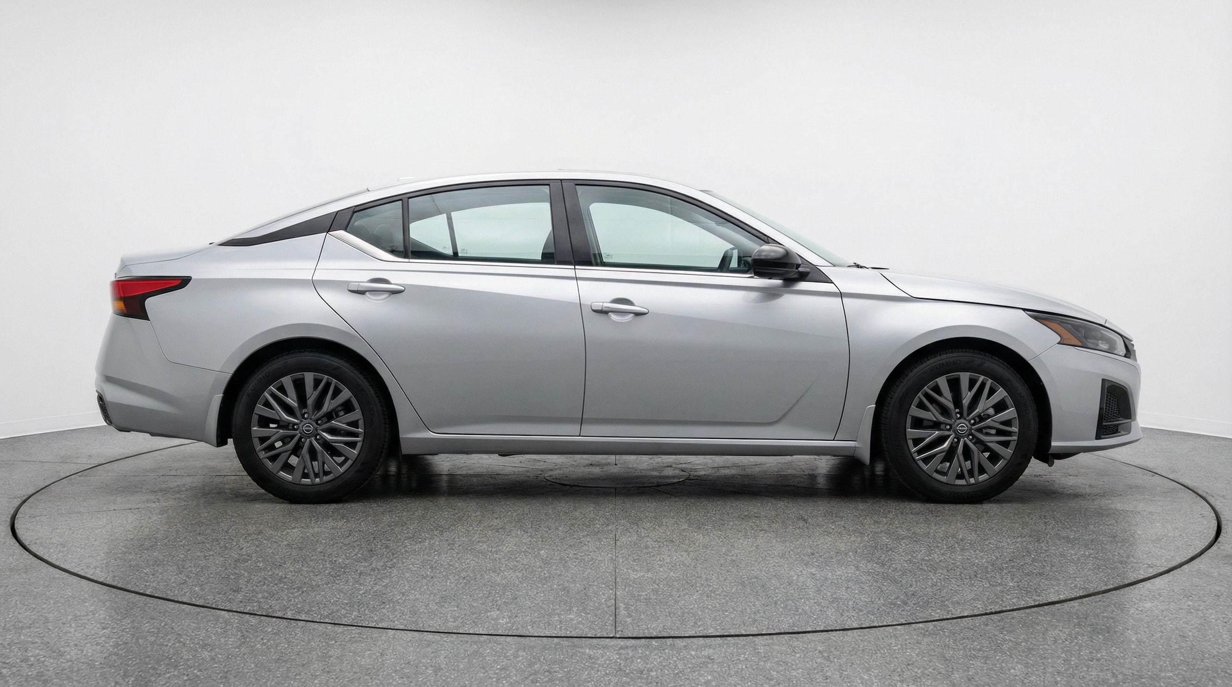 Thumbnail: 2025 Nissan Altima - 8