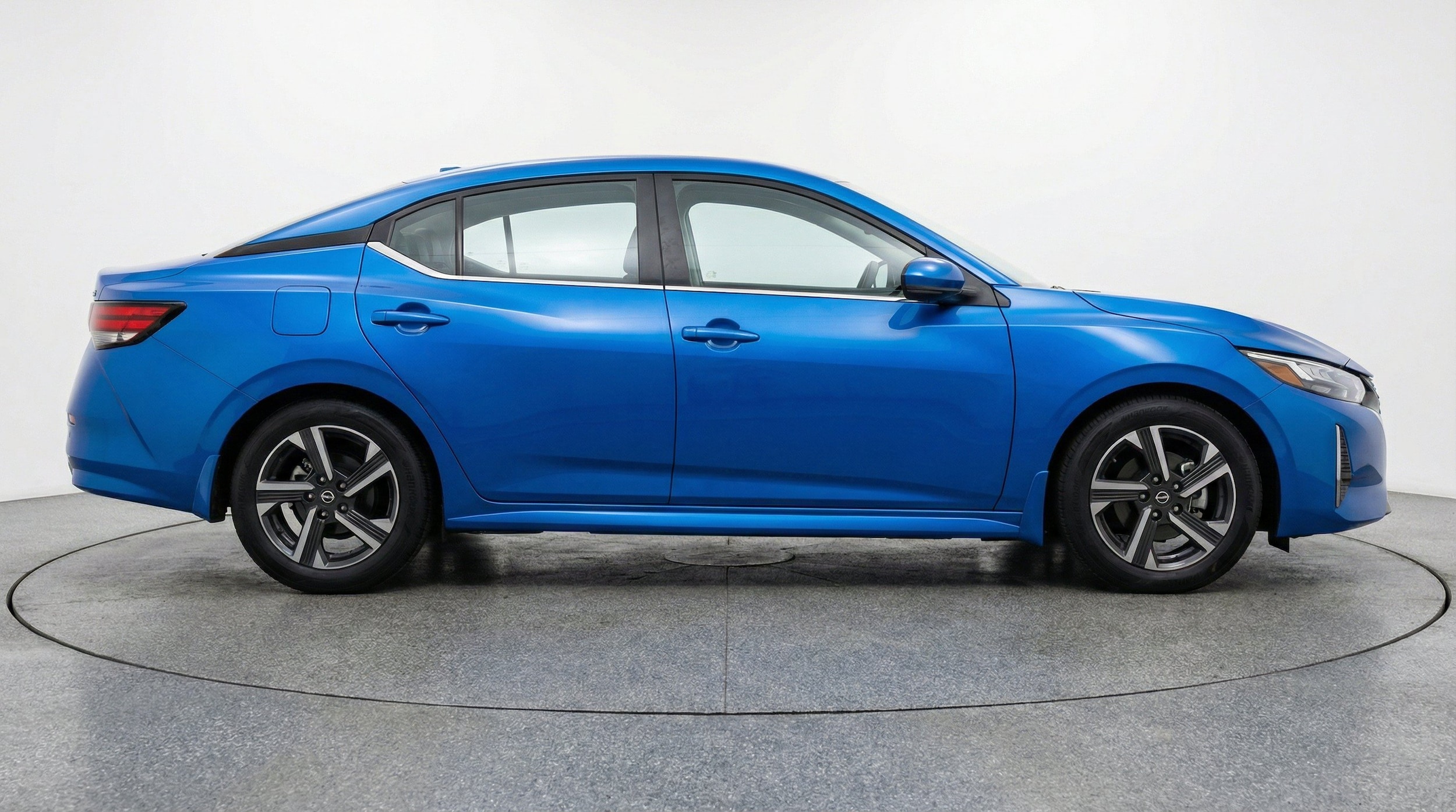 Thumbnail: 2025 Nissan Sentra - 11