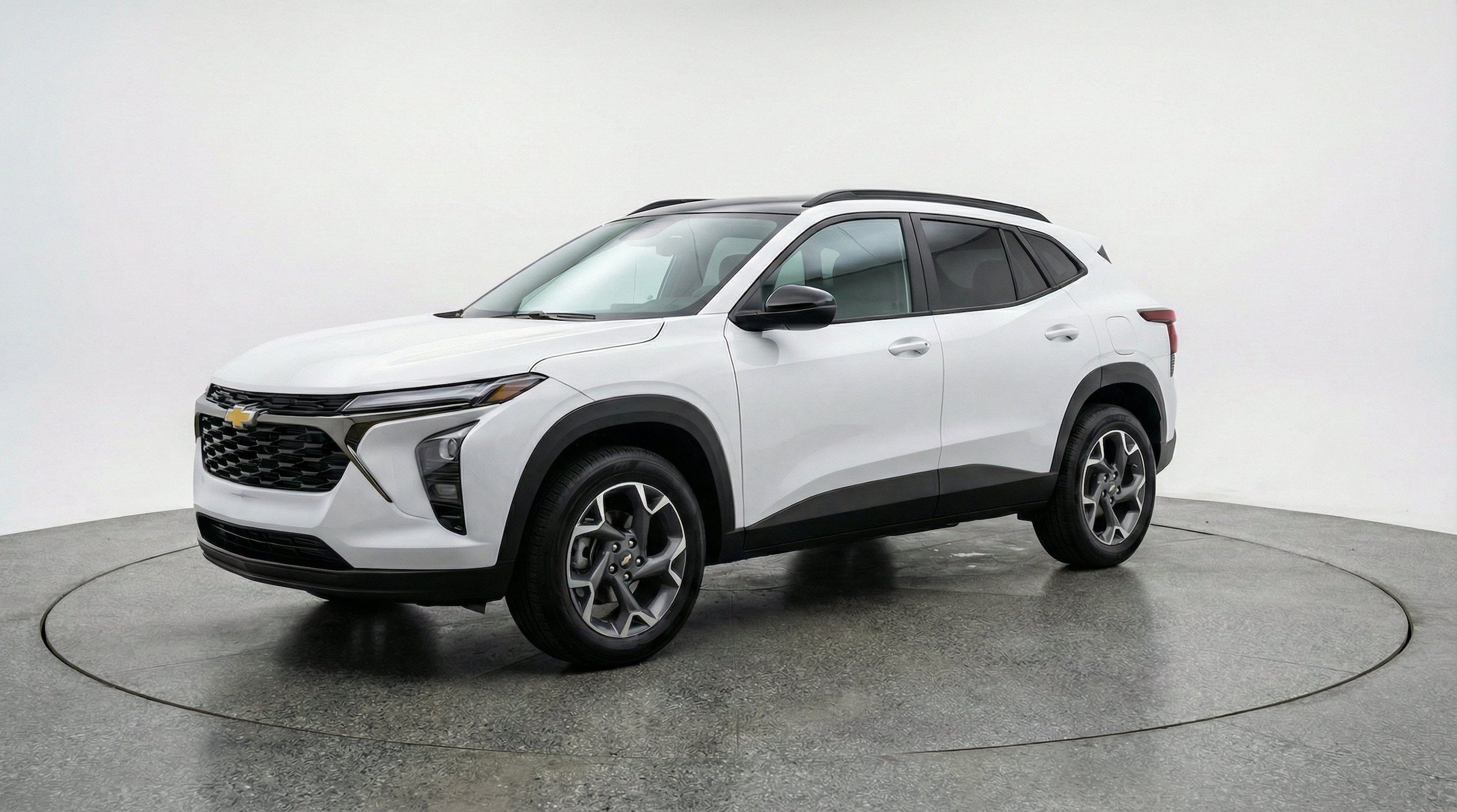 Thumbnail: 2025 Chevrolet Trax - 3