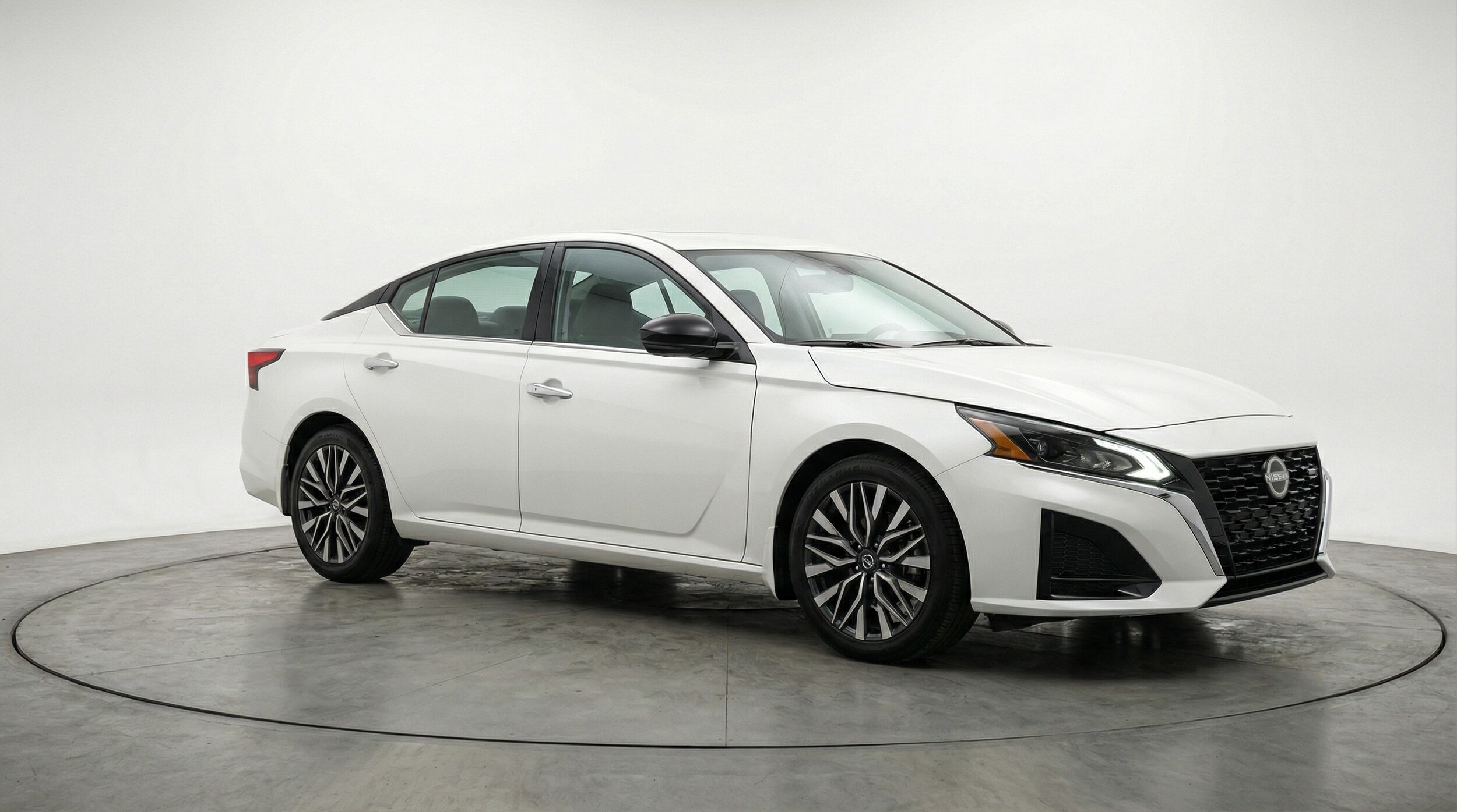 Thumbnail: 2025 Nissan Altima - 1