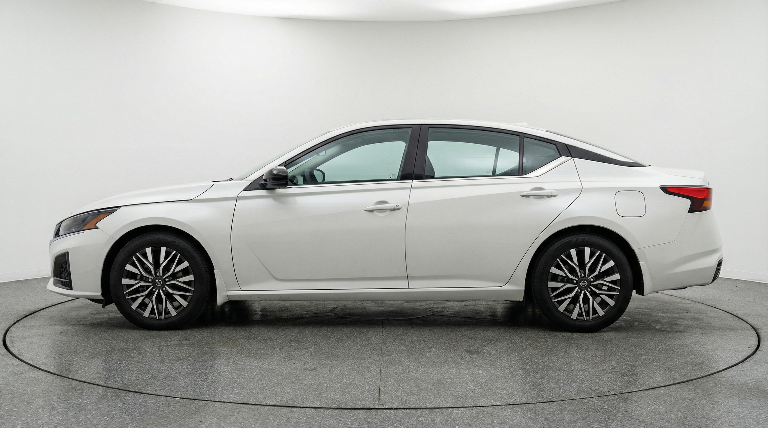 Thumbnail: 2025 Nissan Altima - 4