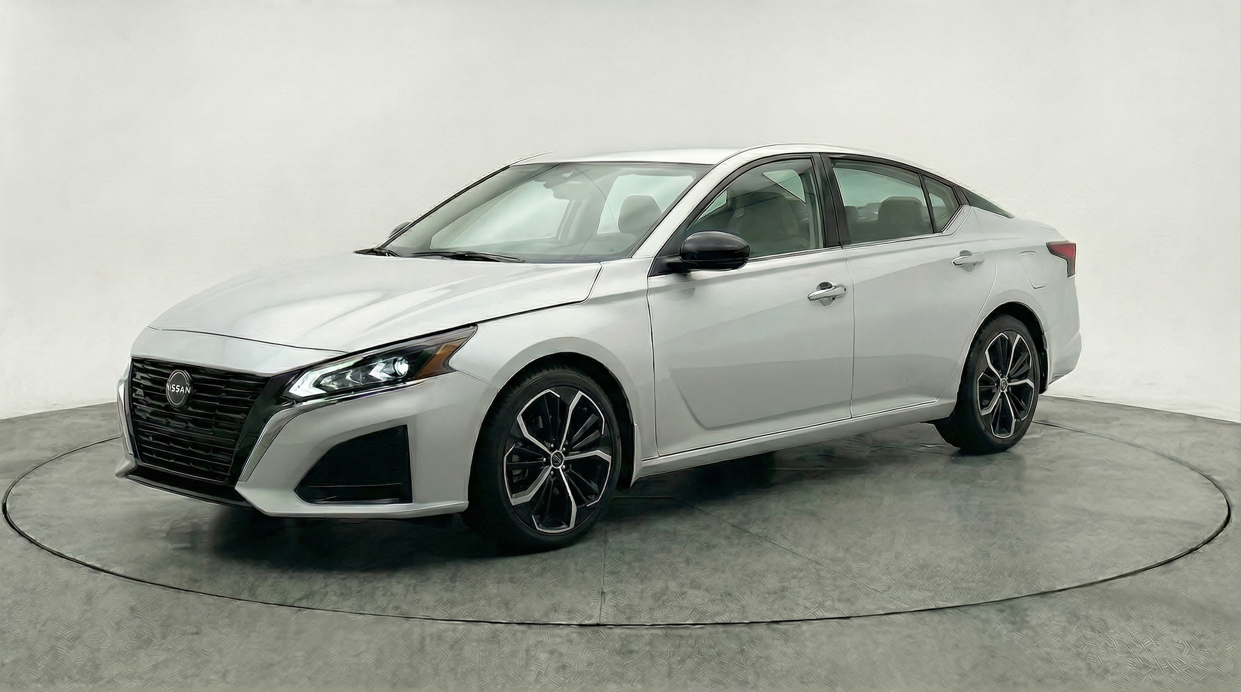 Thumbnail: 2025 Nissan Altima - 3