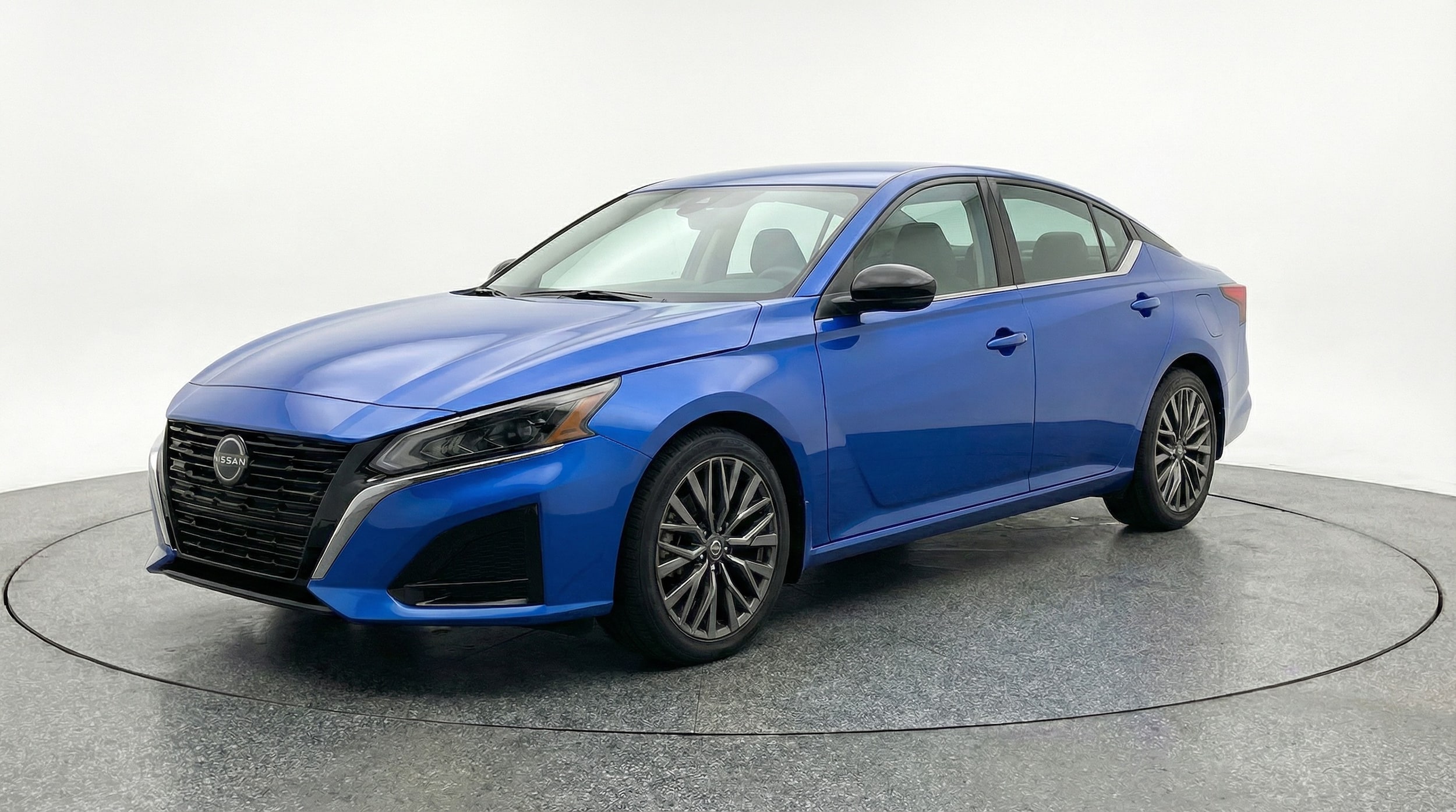 Thumbnail: 2025 Nissan Altima - 3