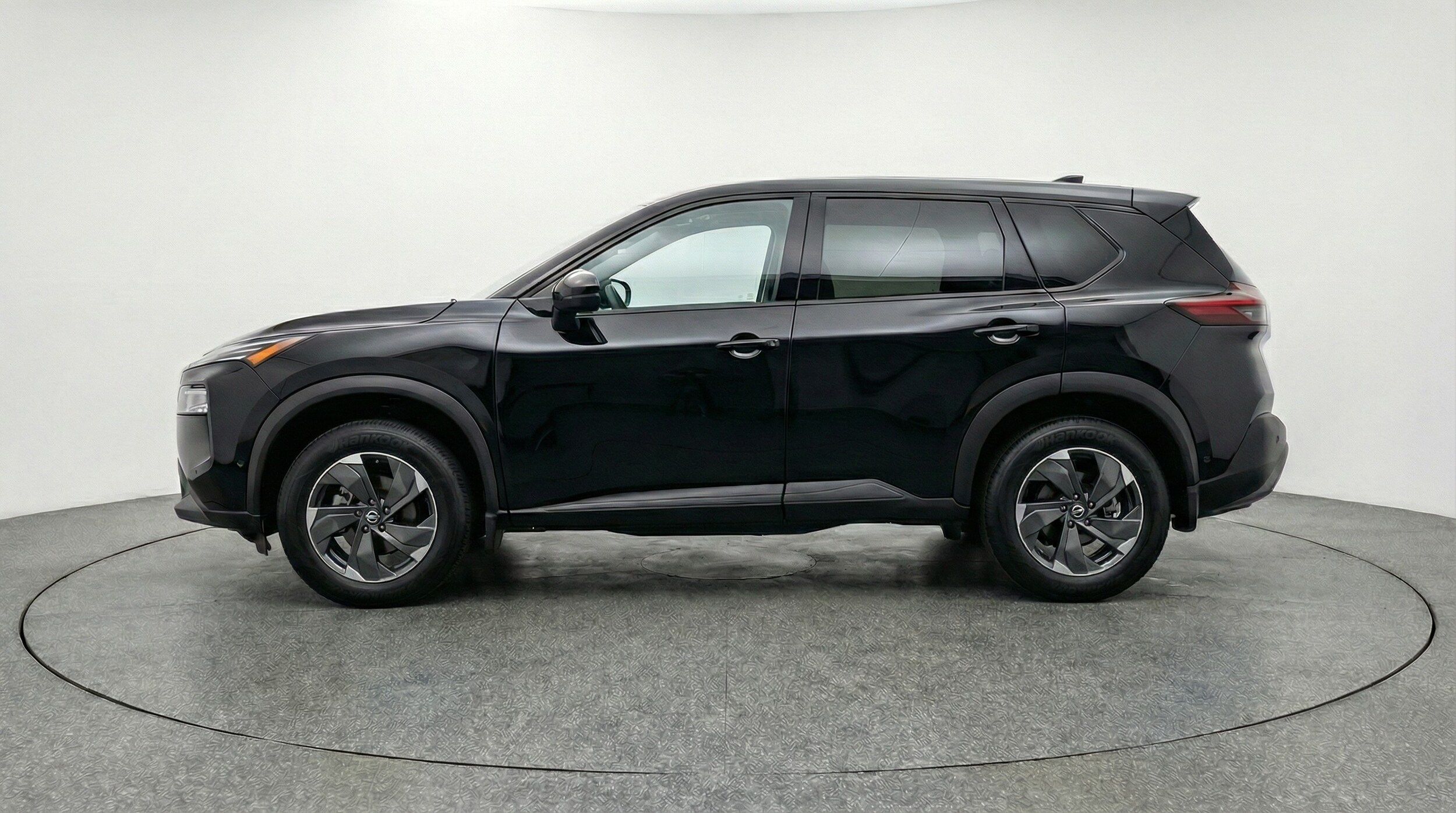 Thumbnail: 2025 Nissan Rogue - 4