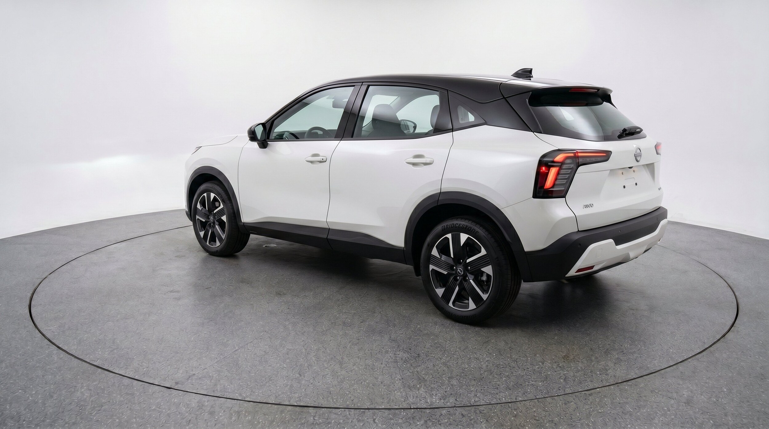 Thumbnail: 2026 Nissan Kicks - 6