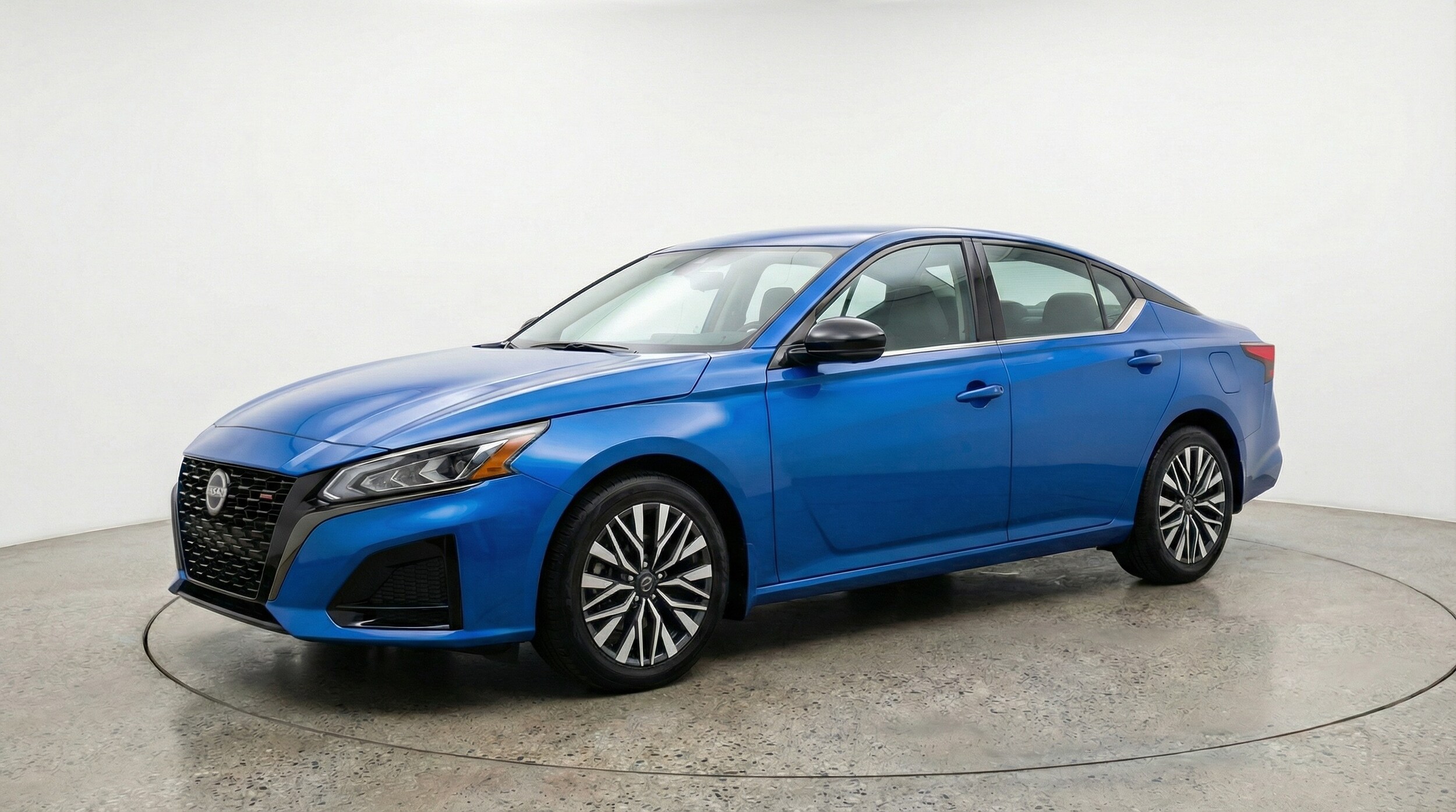 Thumbnail: 2025 Nissan Altima - 3