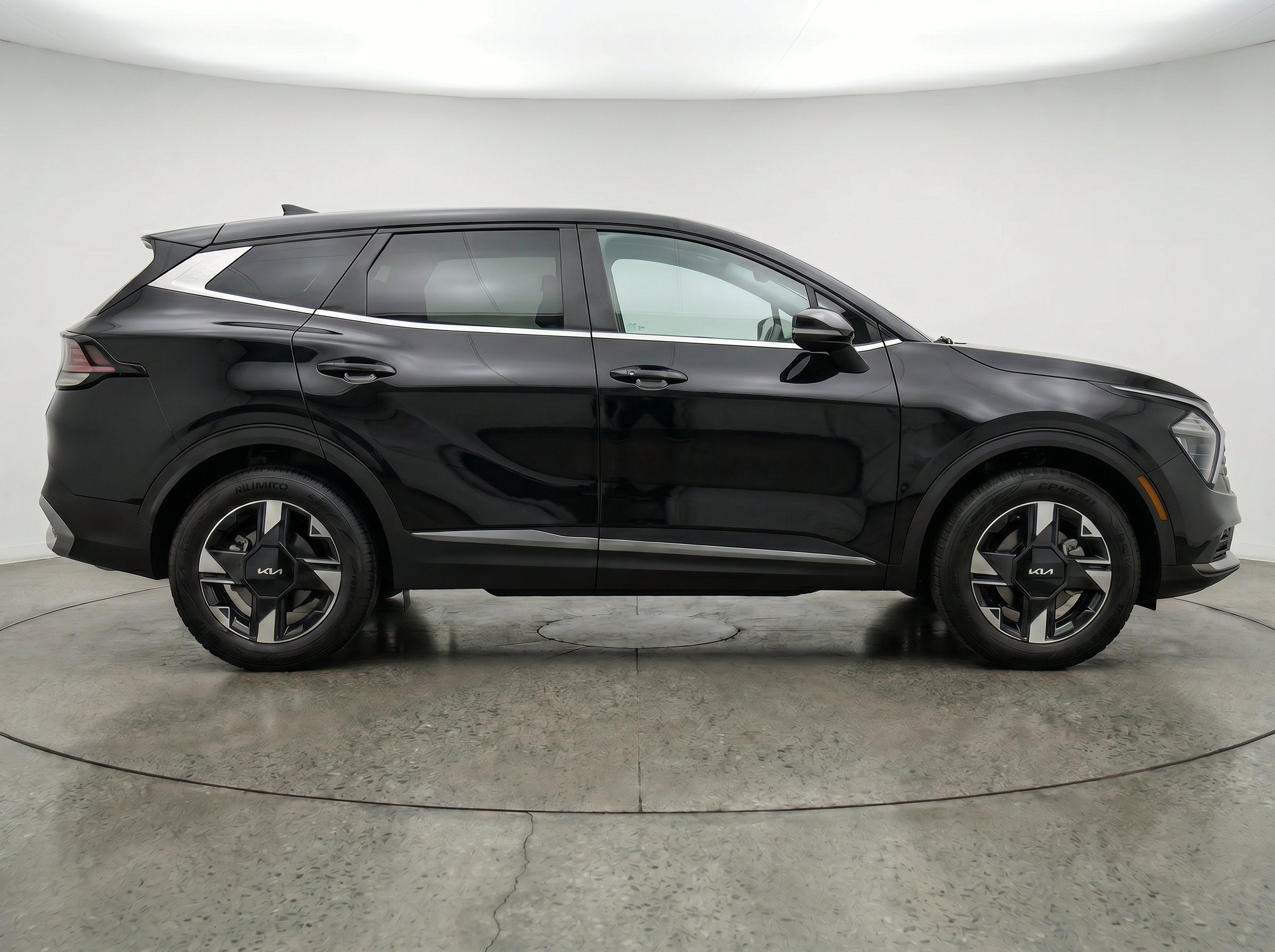 Thumbnail: 2026 Kia Sportage - 10