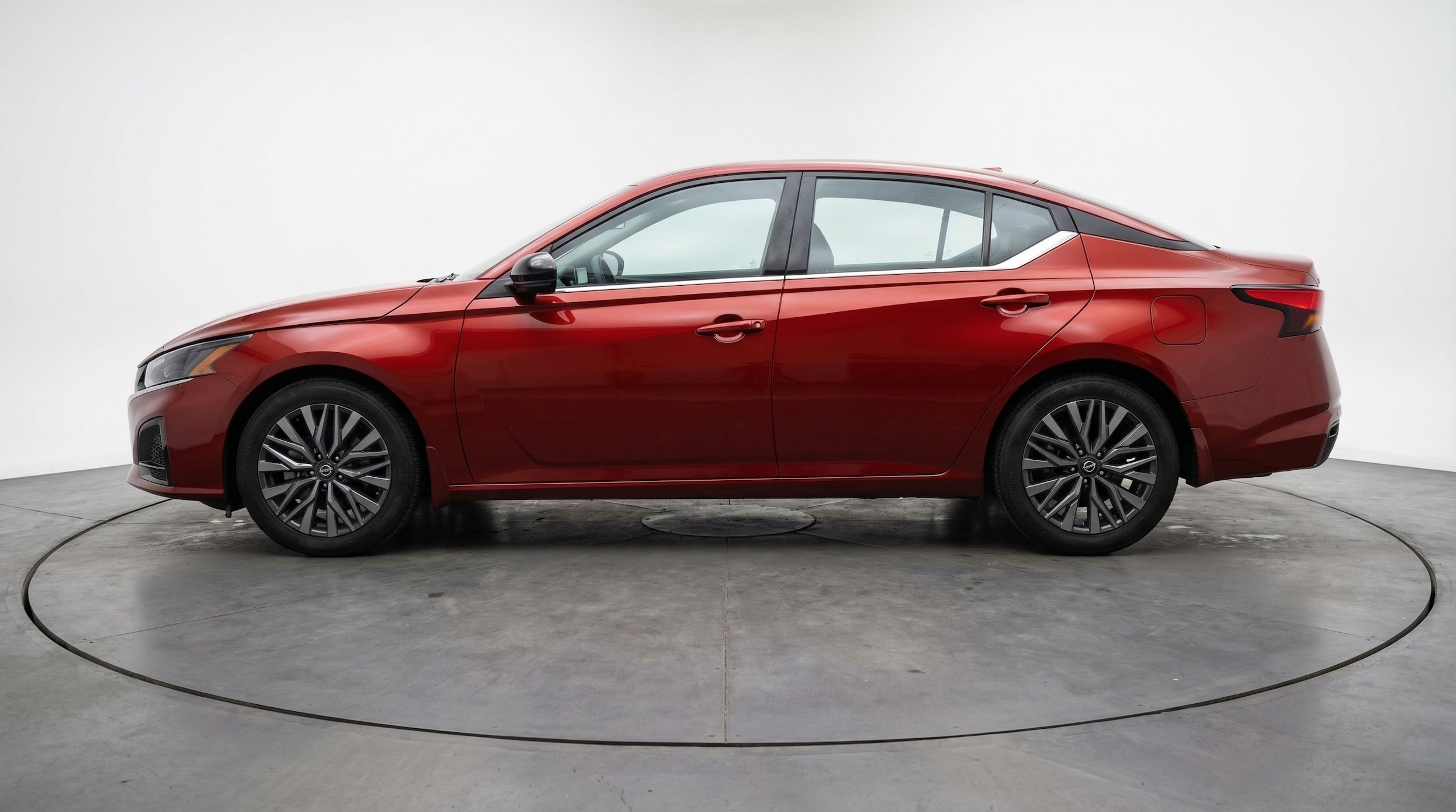 Thumbnail: 2025 Nissan Altima - 4