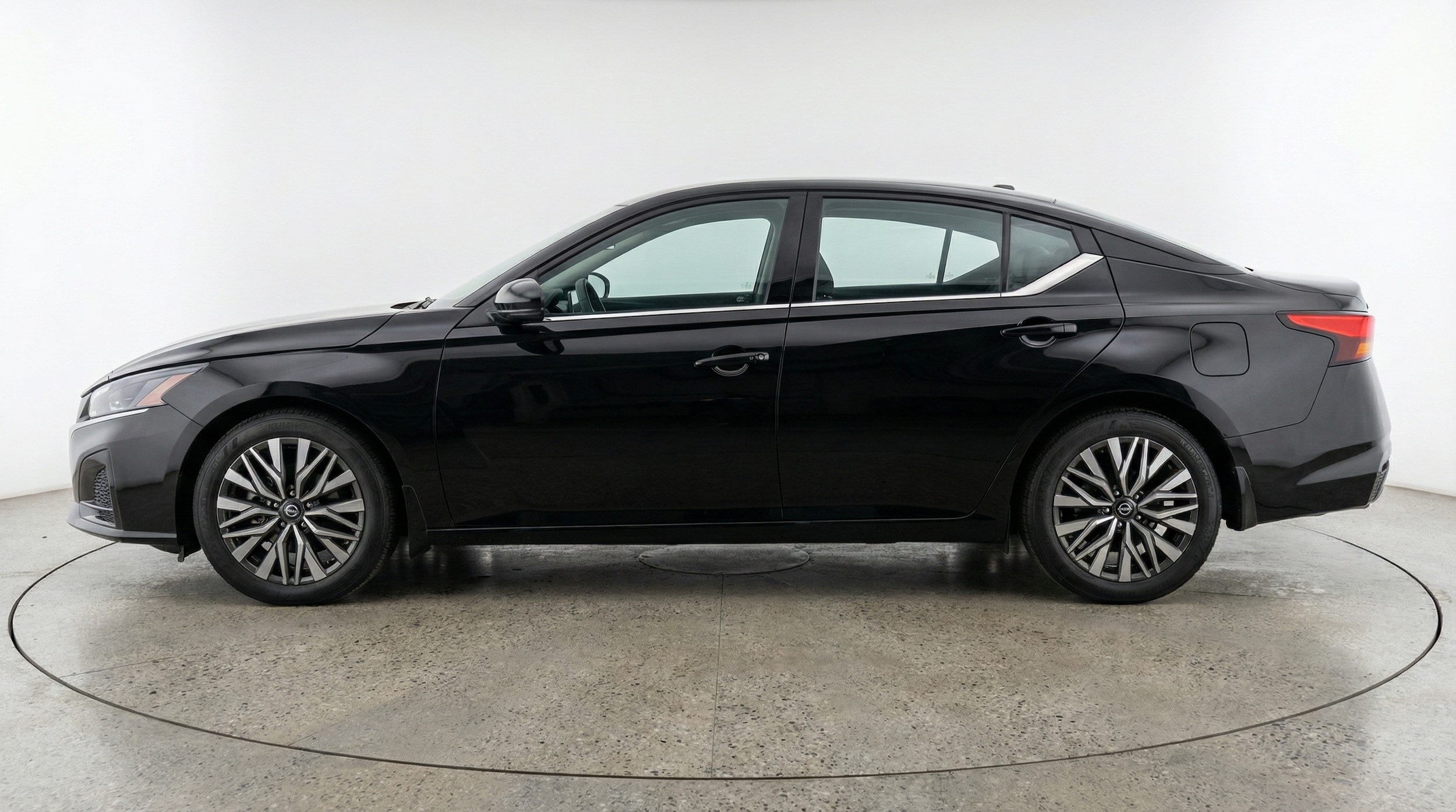 Thumbnail: 2025 Nissan Altima - 4