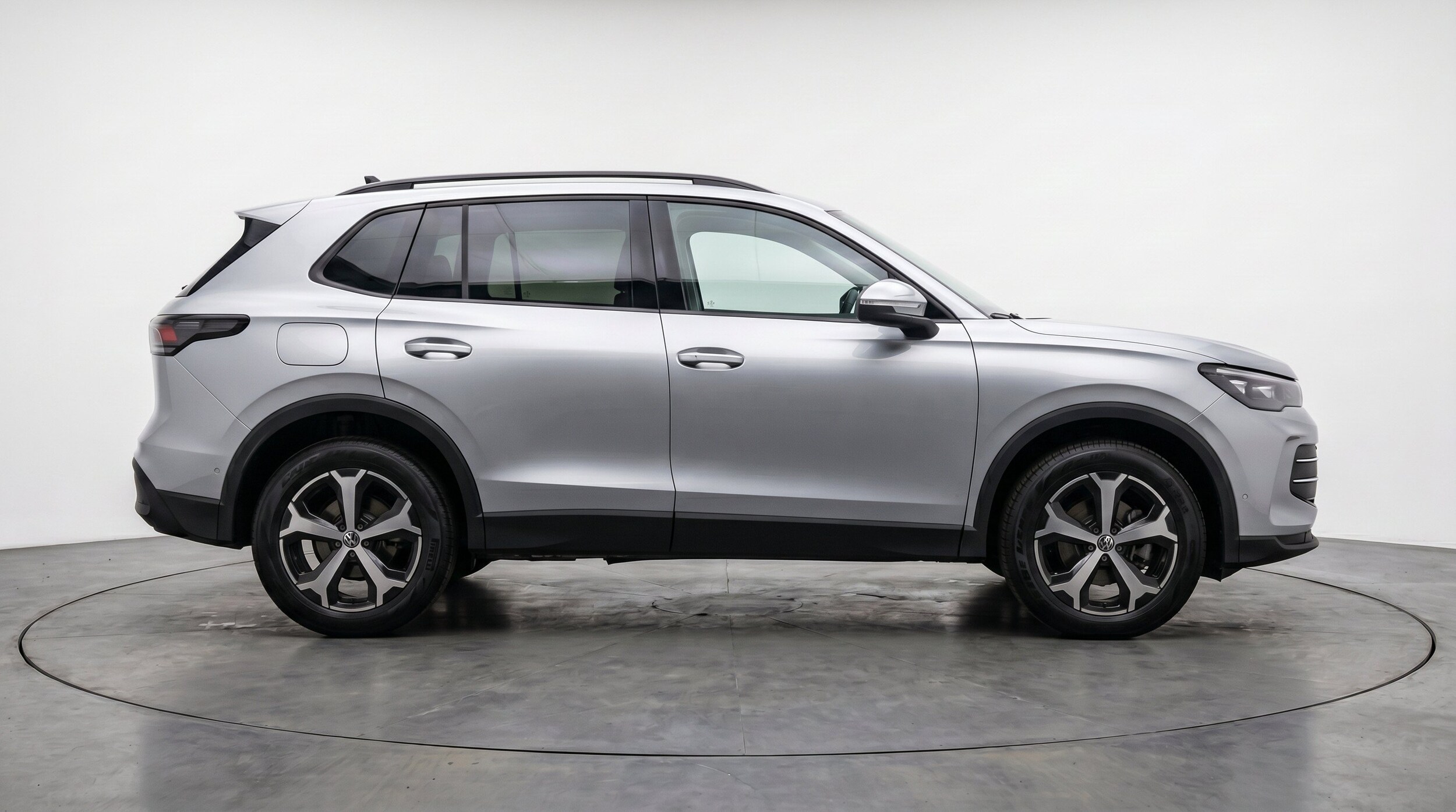 Thumbnail: 2026 Volkswagen Tiguan - 11