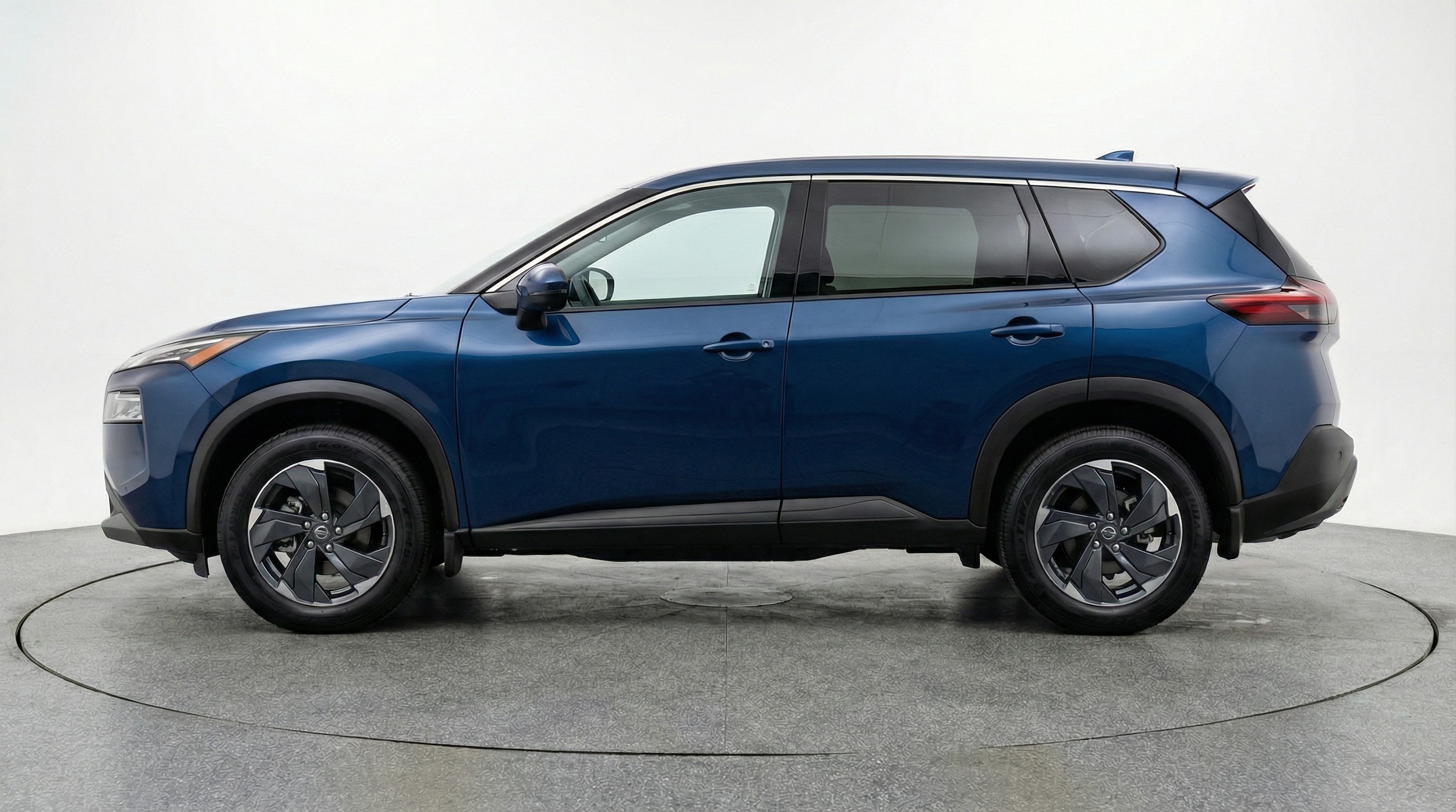 Thumbnail: 2025 Nissan Rogue - 4