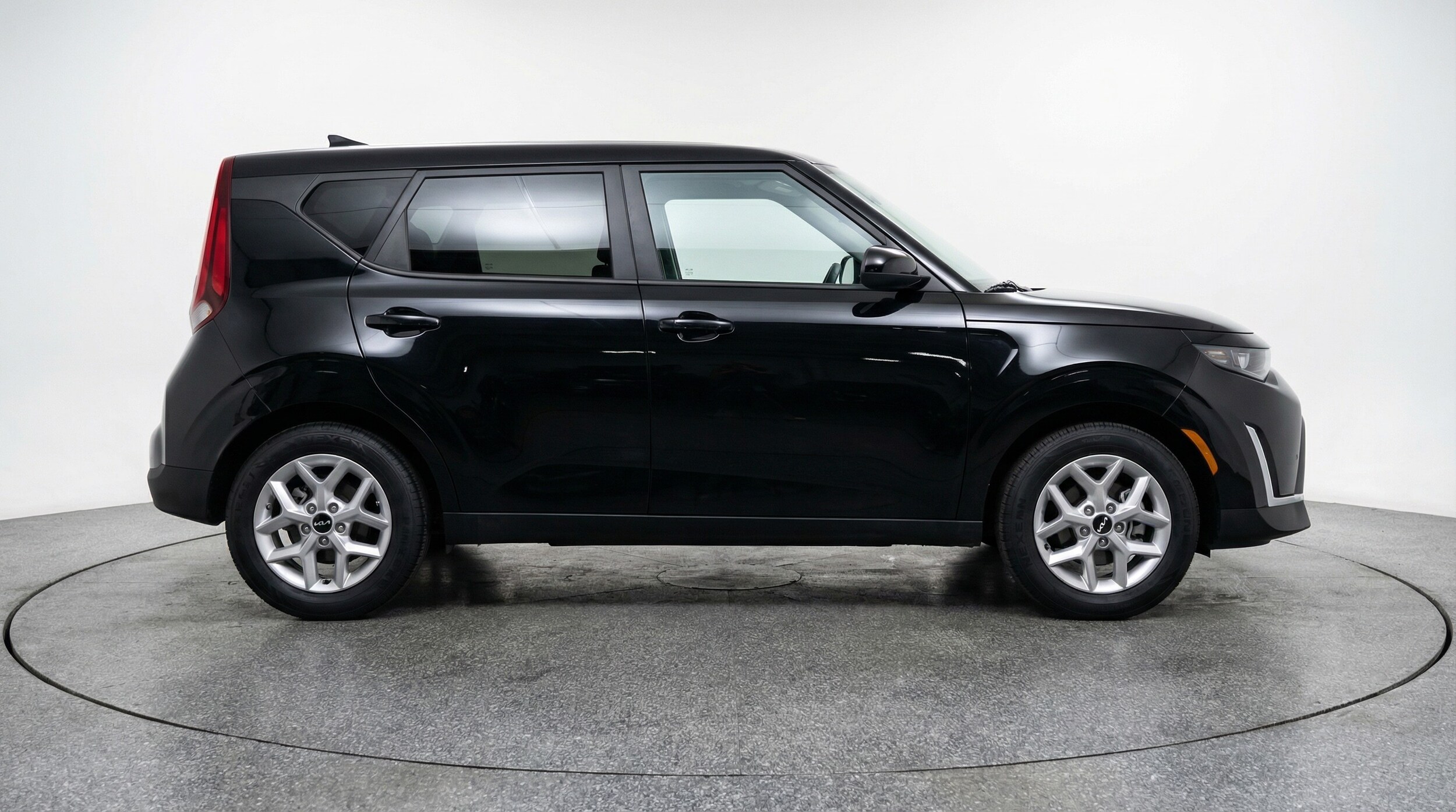 Thumbnail: 2025 Kia Soul - 8