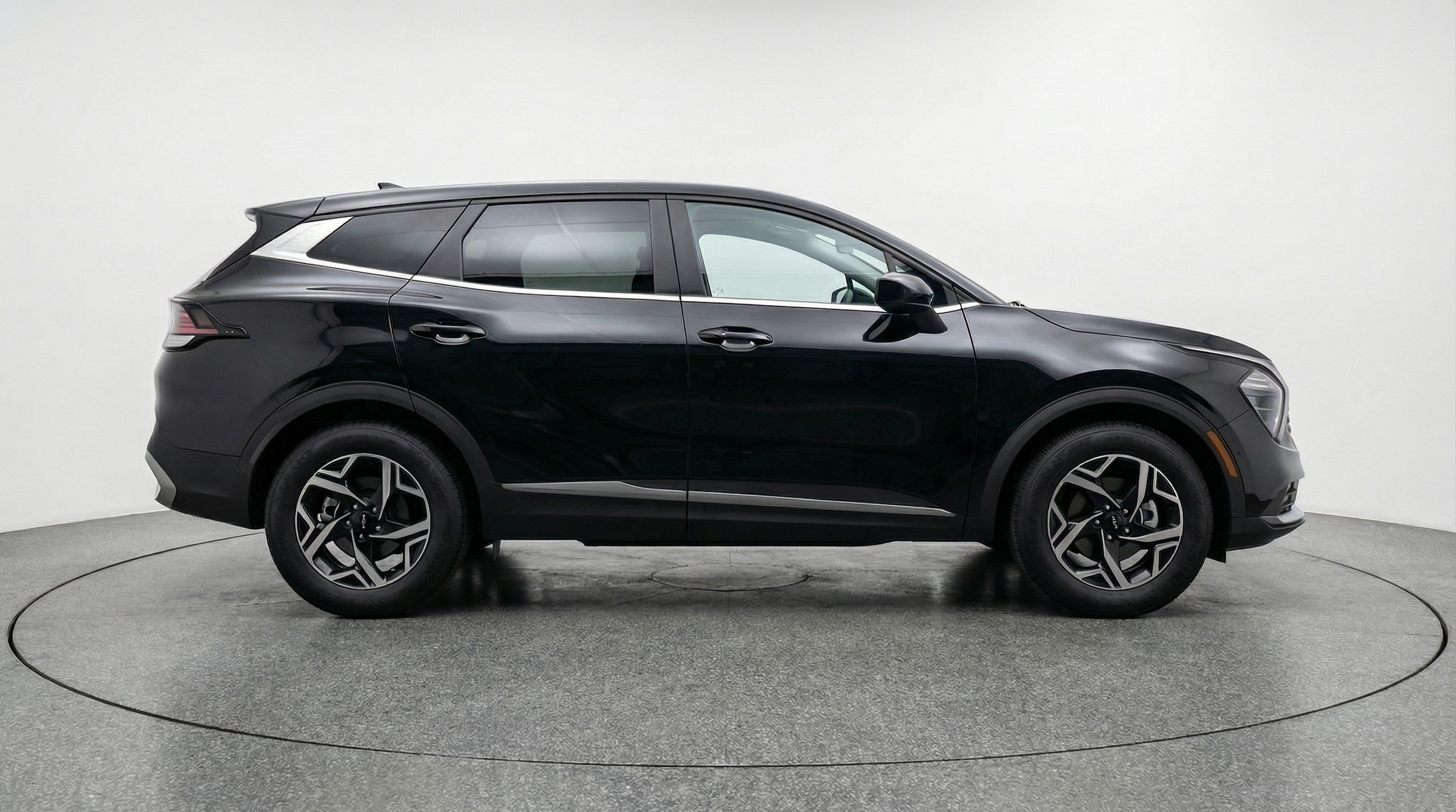 Thumbnail: 2025 Kia Sportage - 8