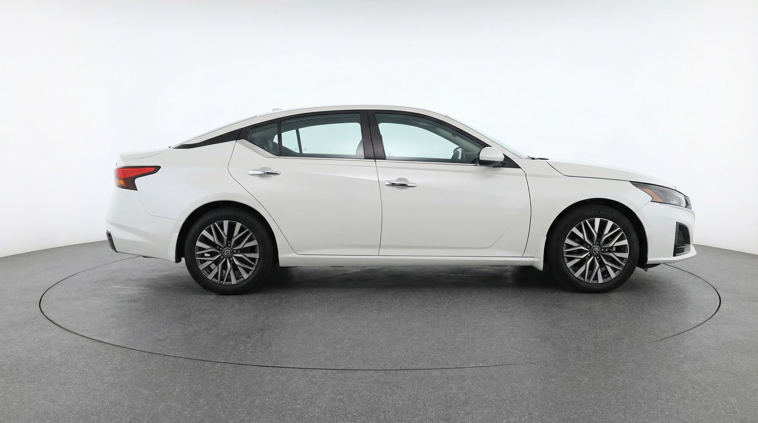 Thumbnail: 2025 Nissan Altima - 11