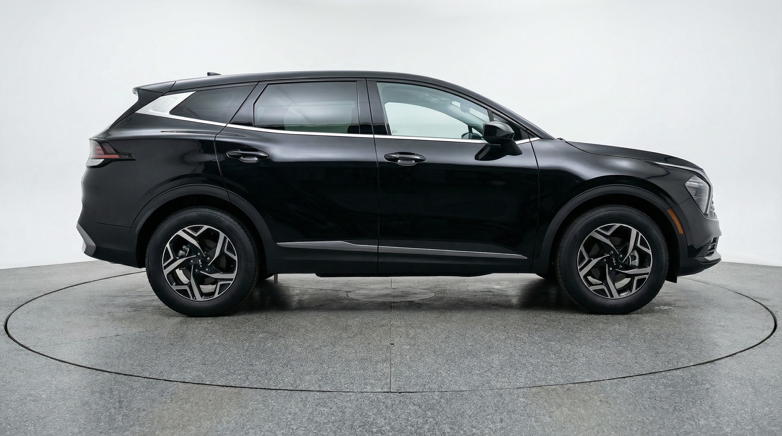 Thumbnail: 2025 Kia Sportage - 8