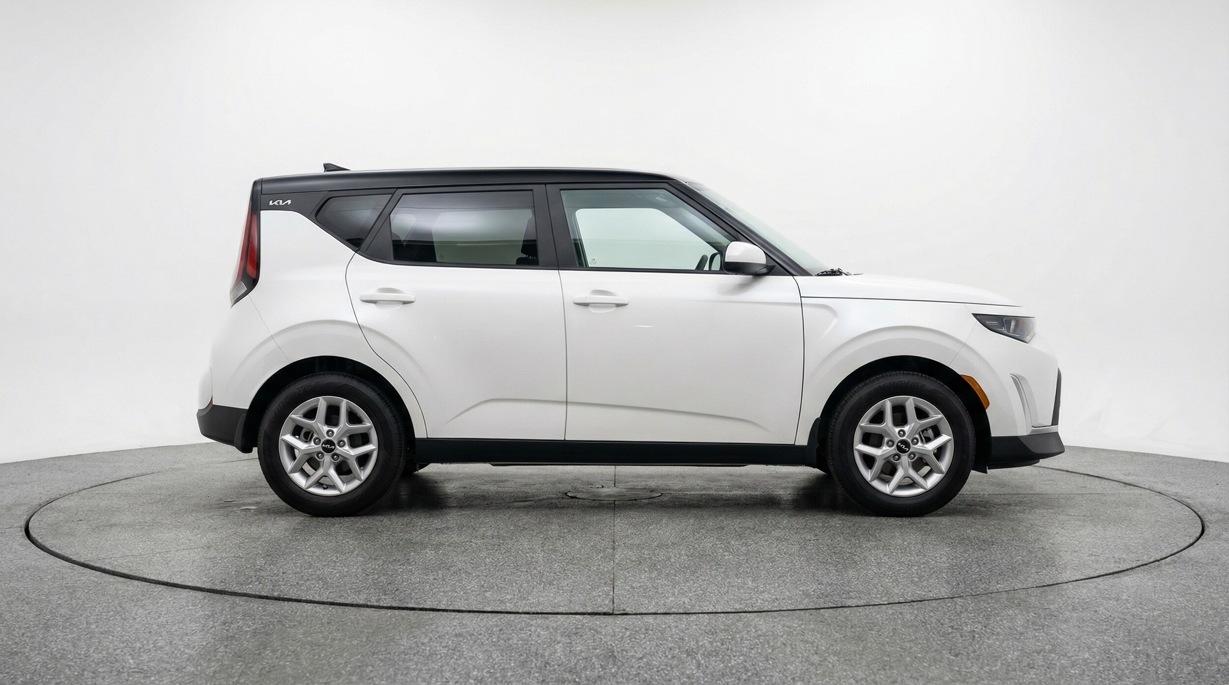 Thumbnail: 2025 Kia Soul - 8