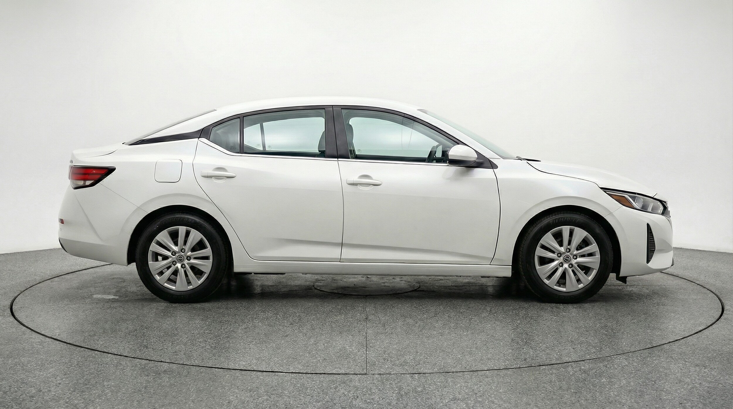 Thumbnail: 2025 Nissan Sentra - 8