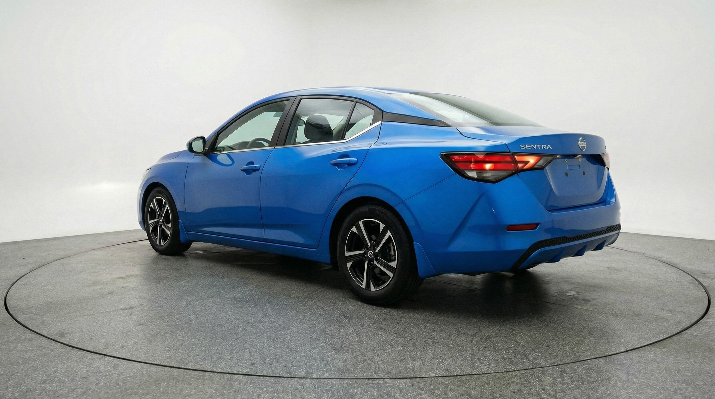 Thumbnail: 2025 Nissan Sentra - 5