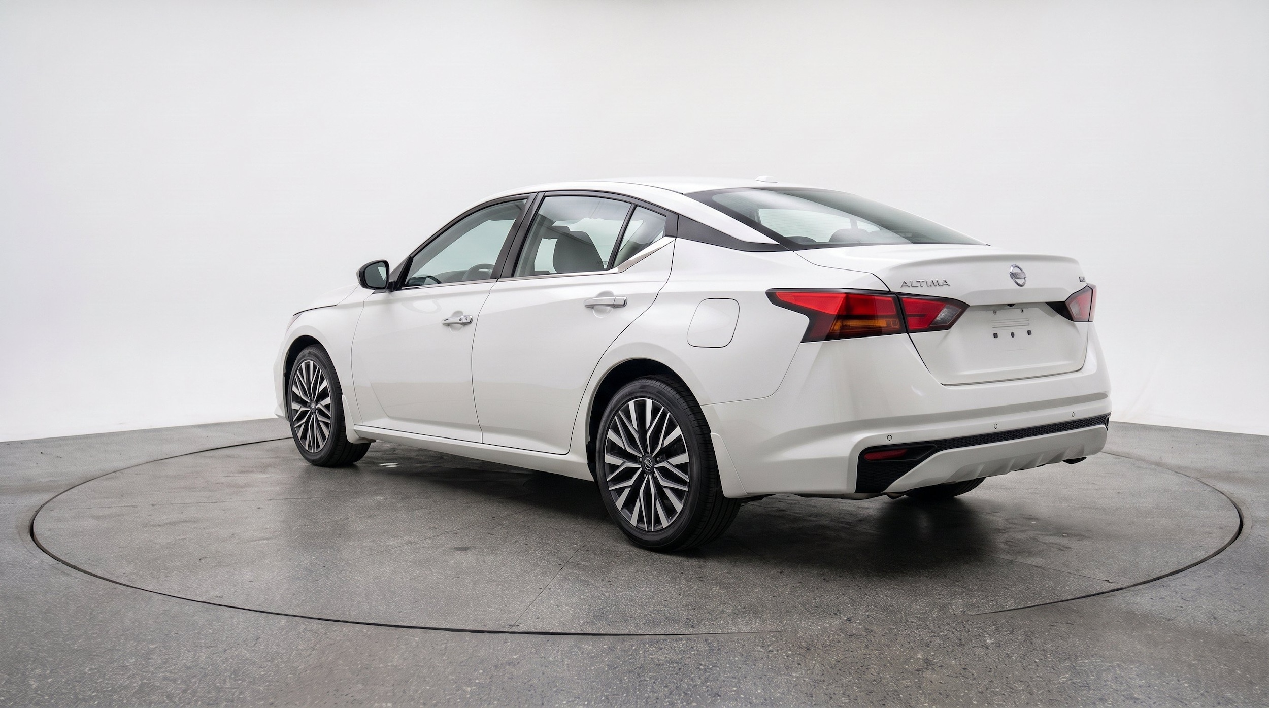 Thumbnail: 2025 Nissan Altima - 6