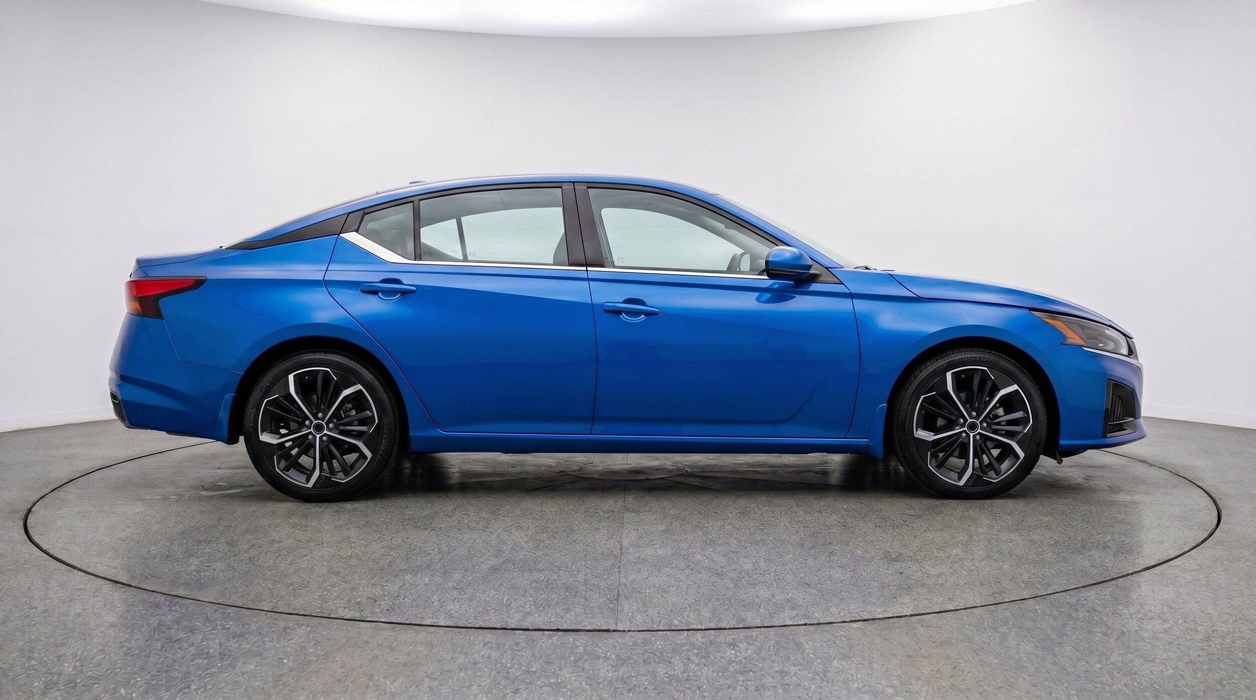 Thumbnail: 2025 Nissan Altima - 11