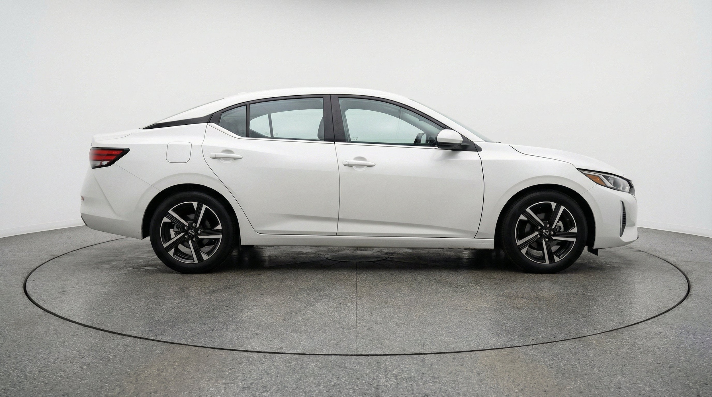 Thumbnail: 2025 Nissan Sentra - 9