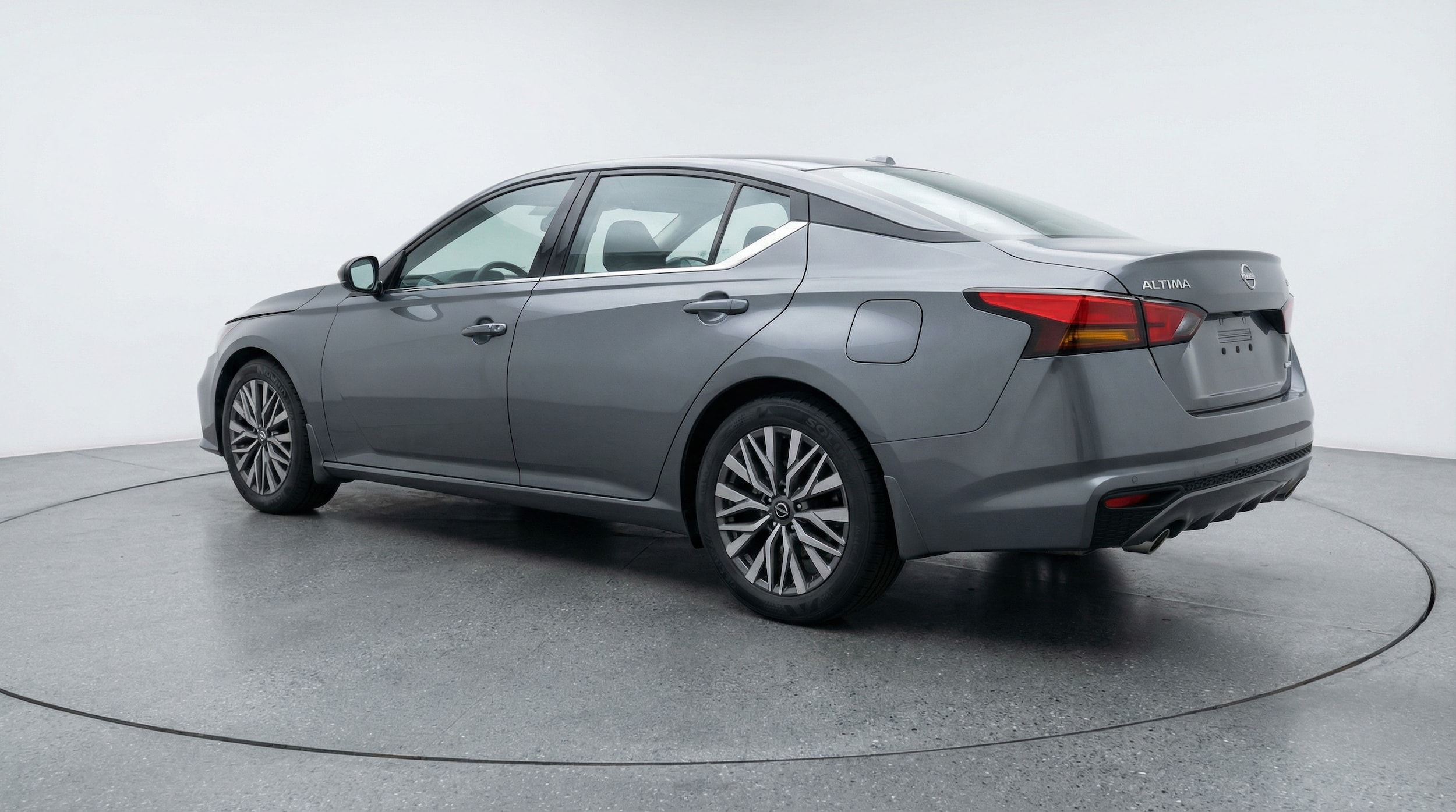 Thumbnail: 2025 Nissan Altima - 5