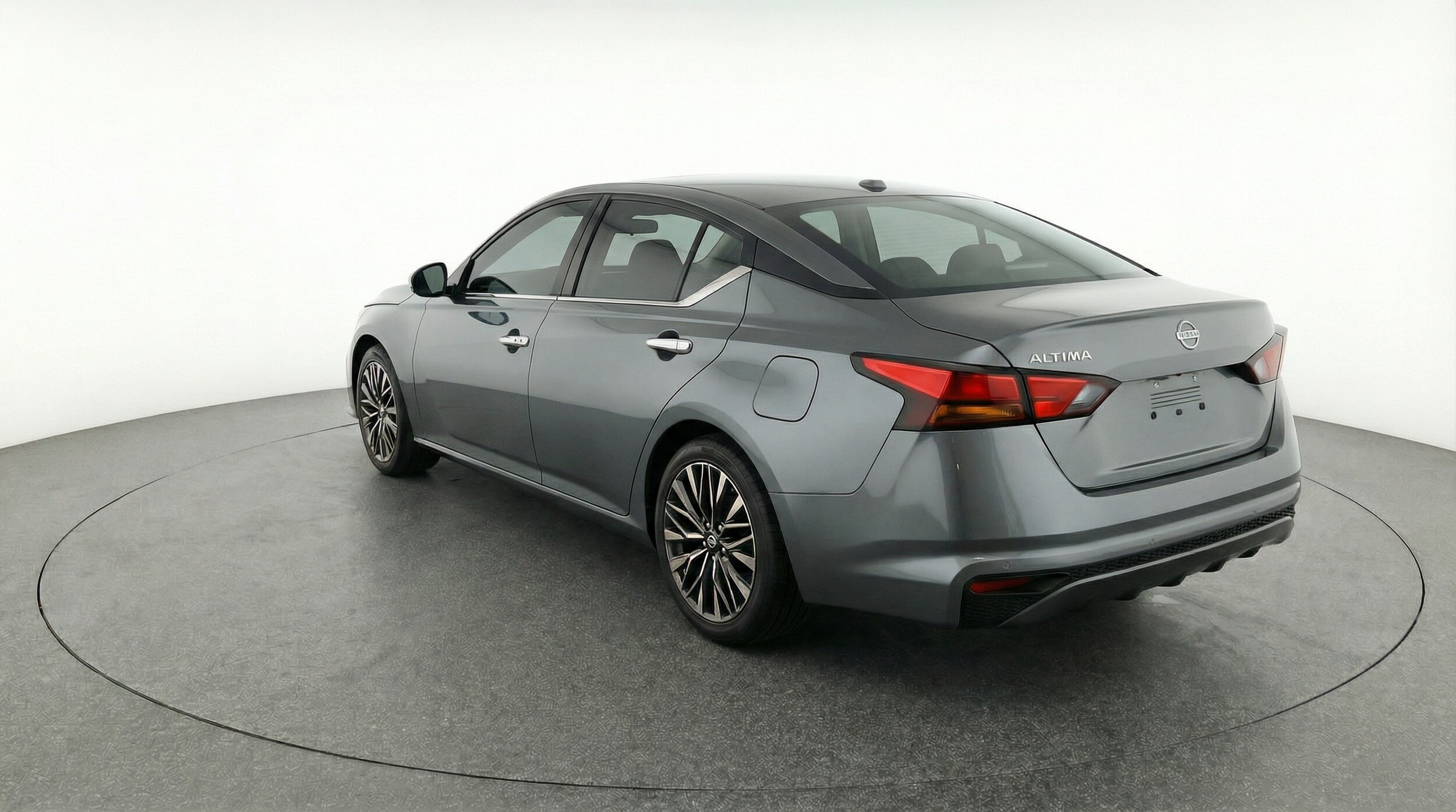 Thumbnail: 2025 Nissan Altima - 5