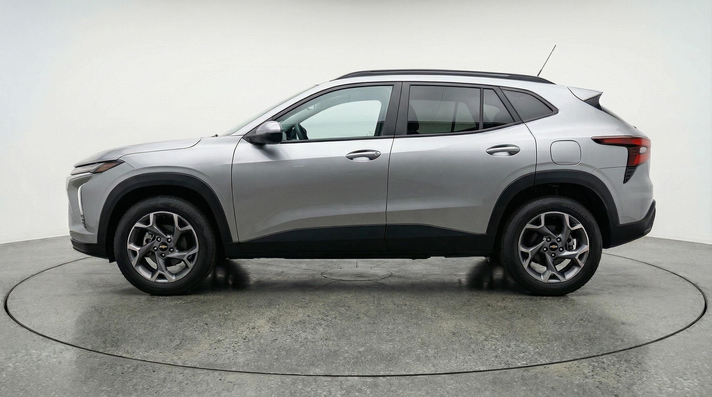 Thumbnail: 2025 Chevrolet Trax - 4