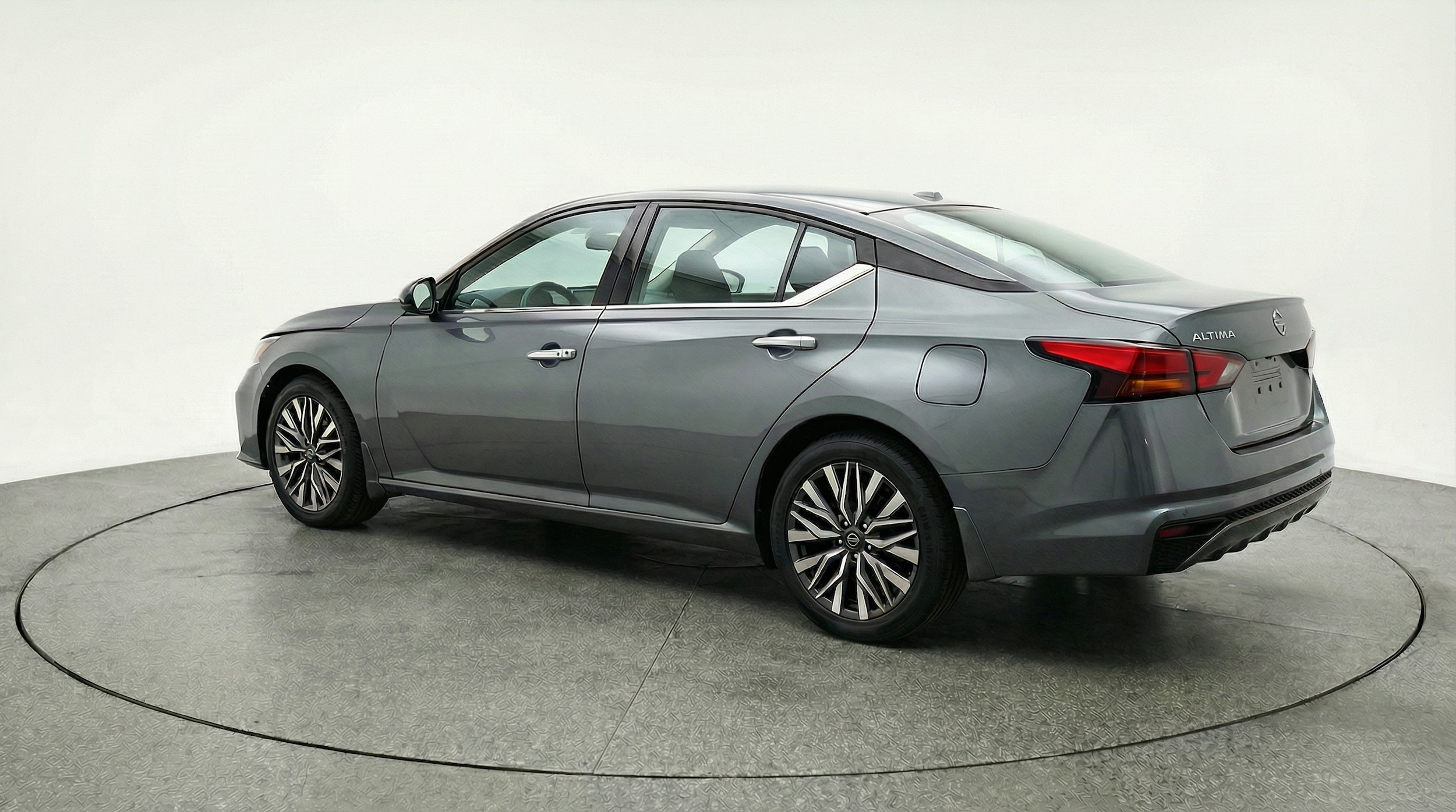 Thumbnail: 2025 Nissan Altima - 5