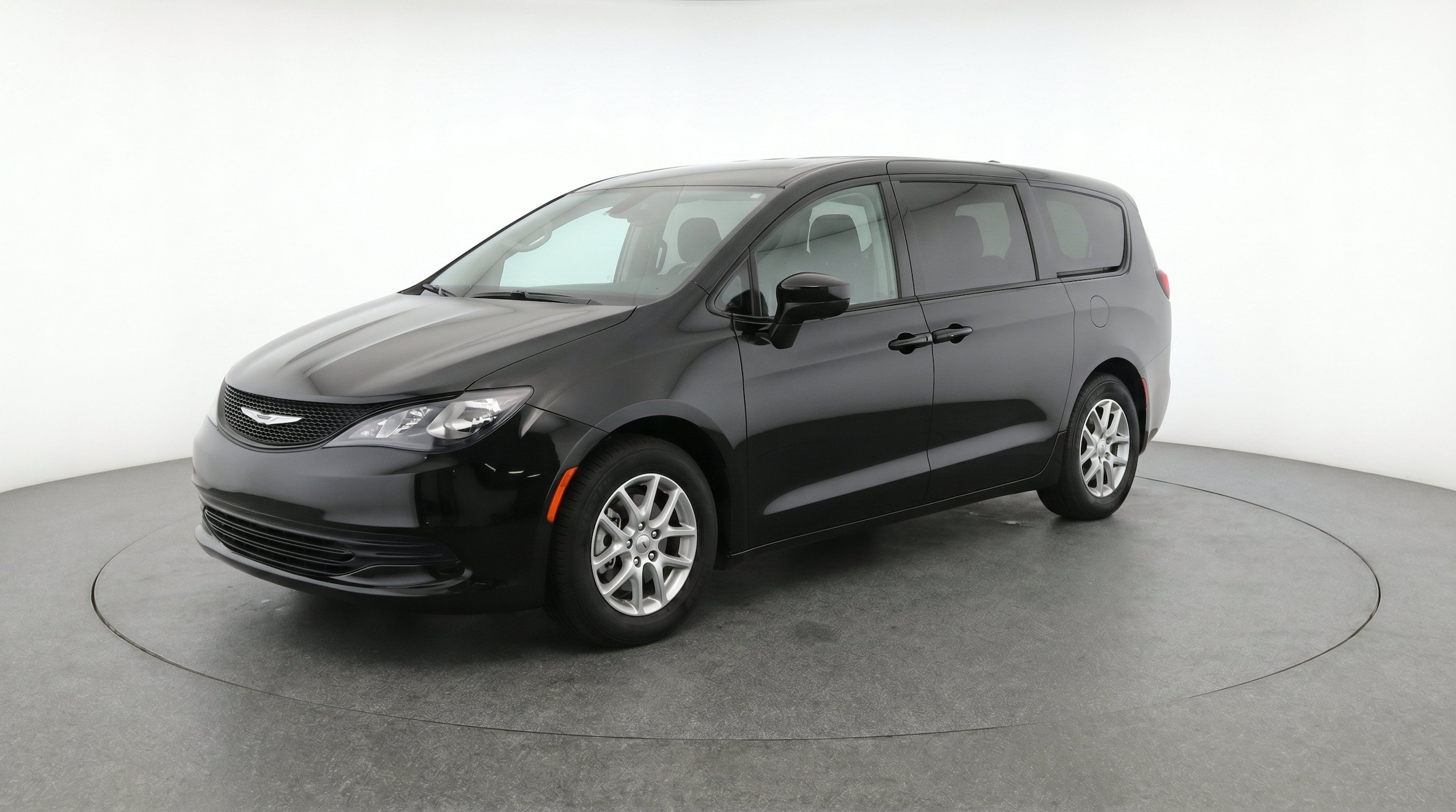 Thumbnail: 2024 Chrysler Voyager - 3